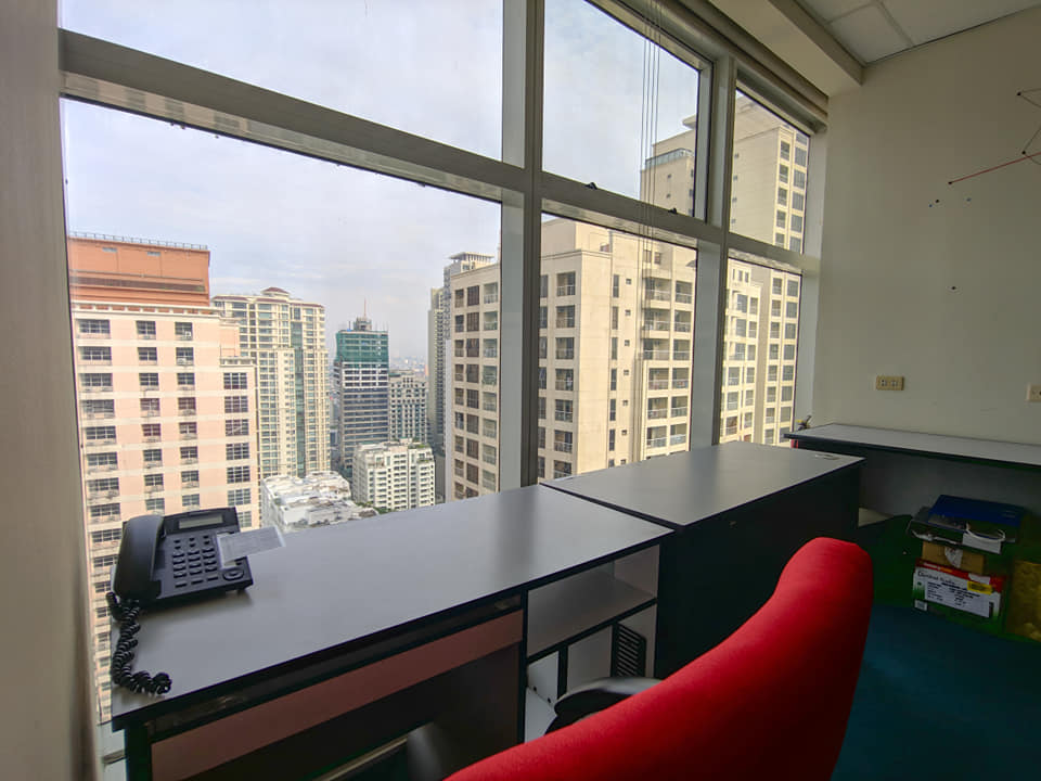 Comfortable Office Space at the French Chamber of Commerce image 3