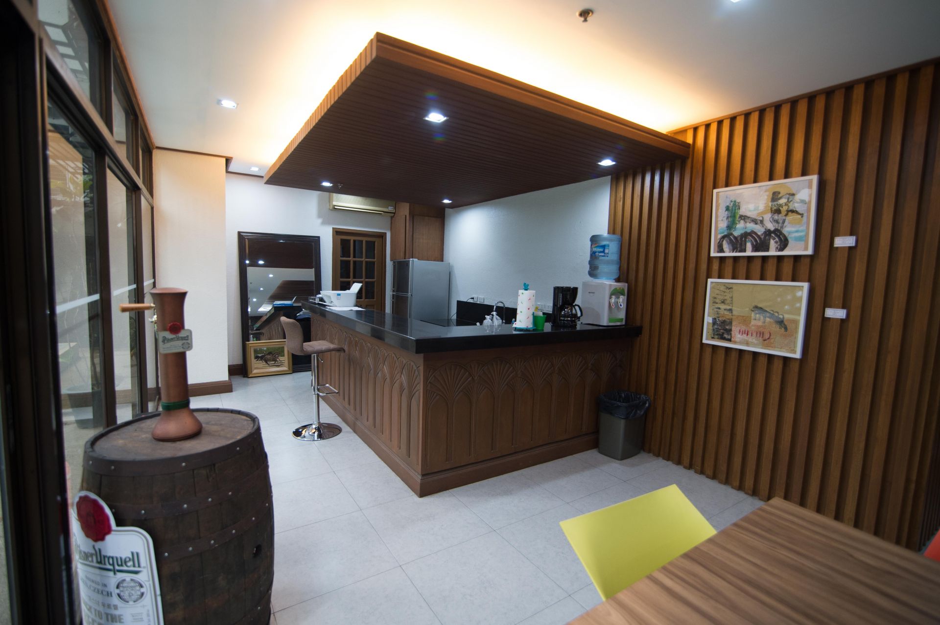 Crown Spaces, Makati Book Online Coworker