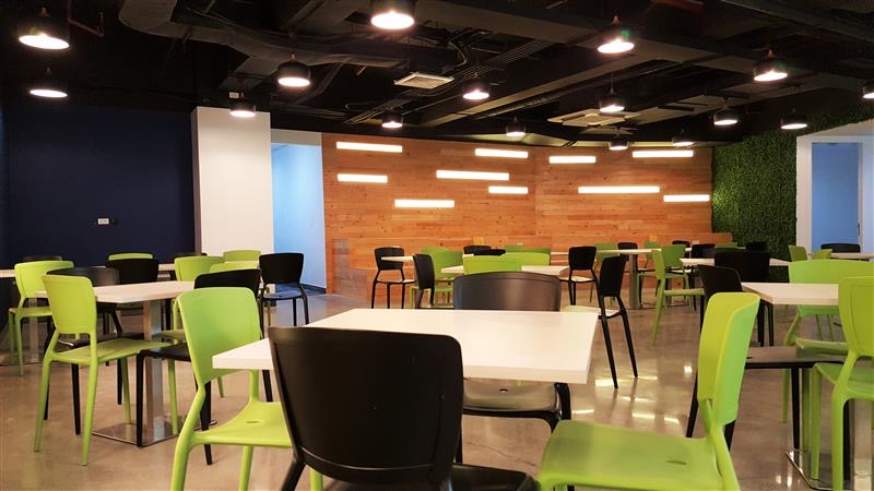 KMC Metro Manila Coworking Space Makati image 4