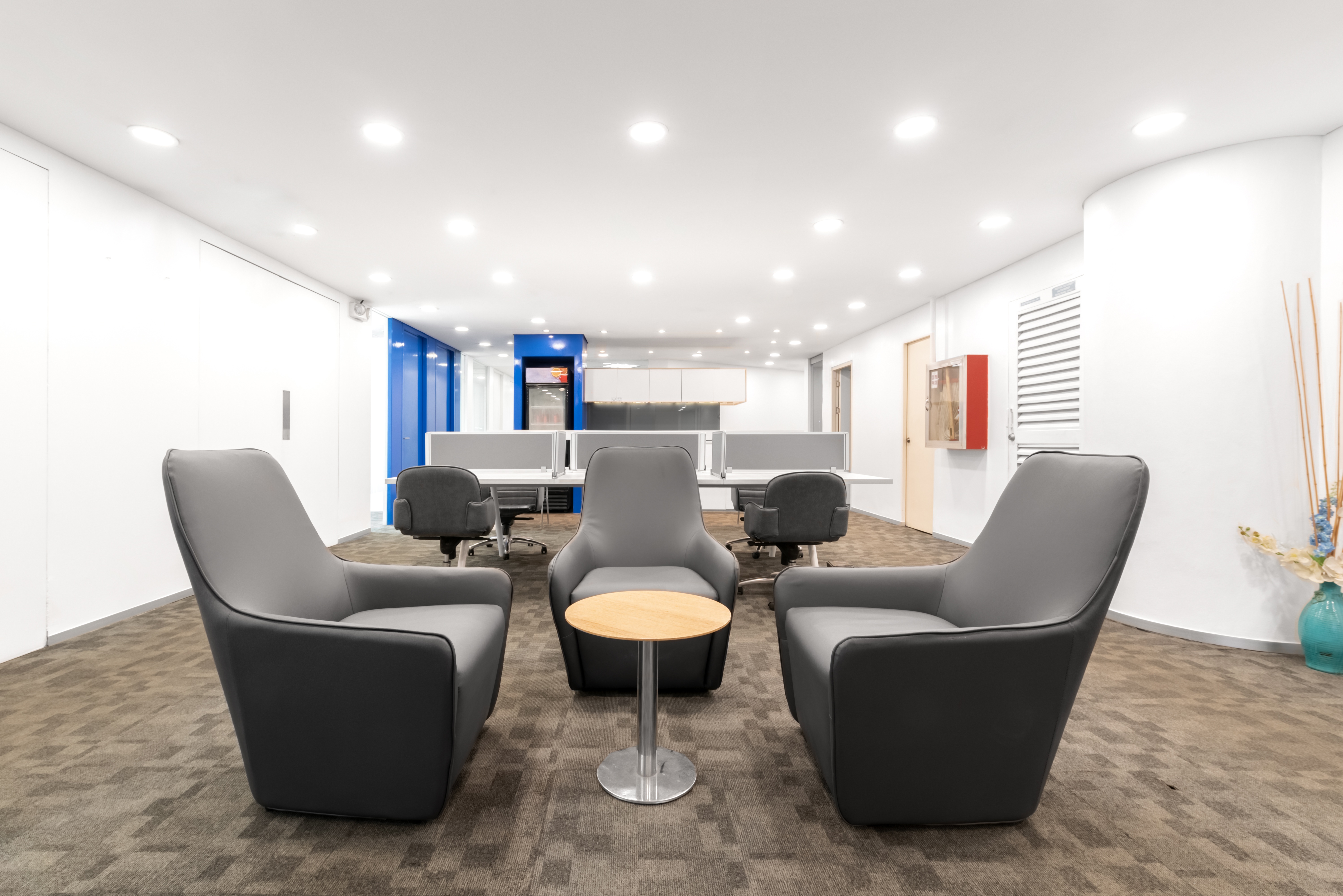 Regus - Manila, Times Plaza image 5