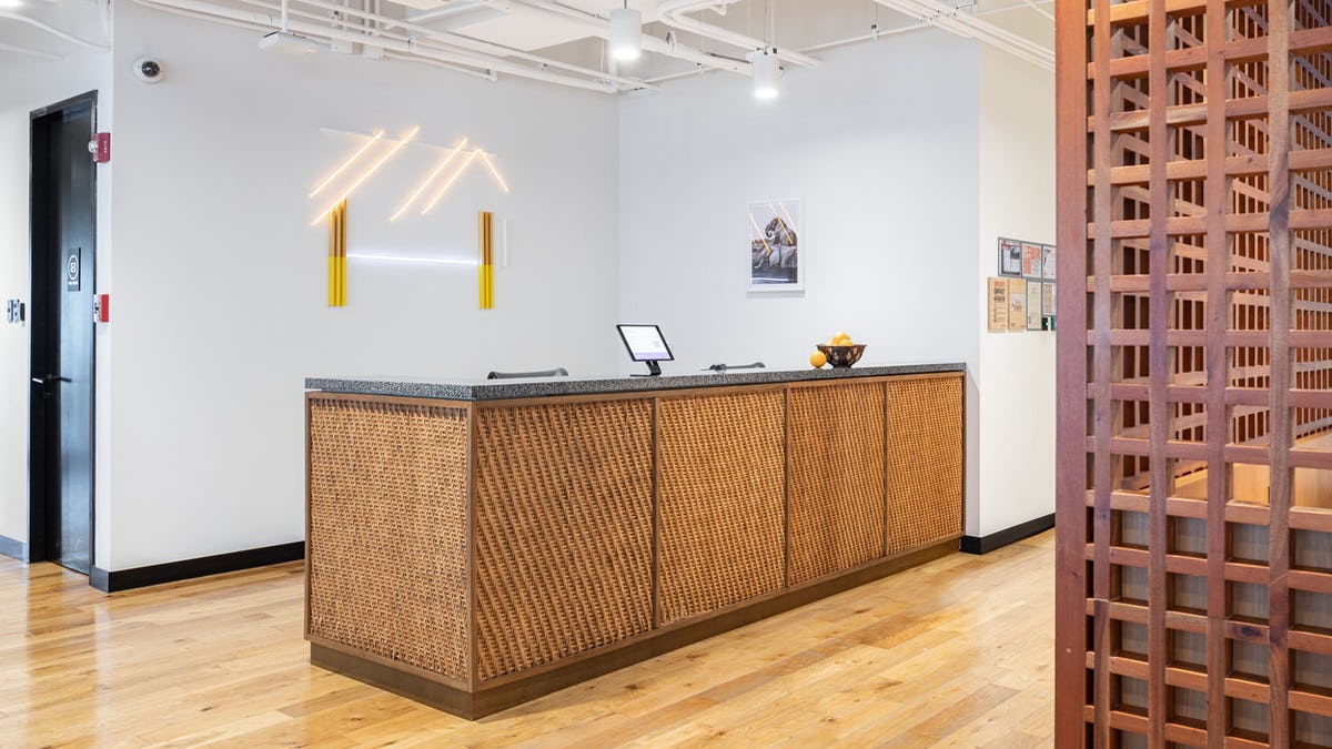 WeWork Menarco Tower image 2