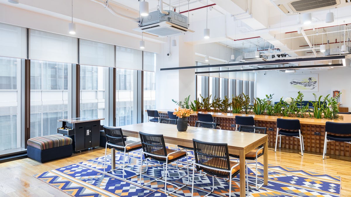 WeWork Menarco Tower image 5