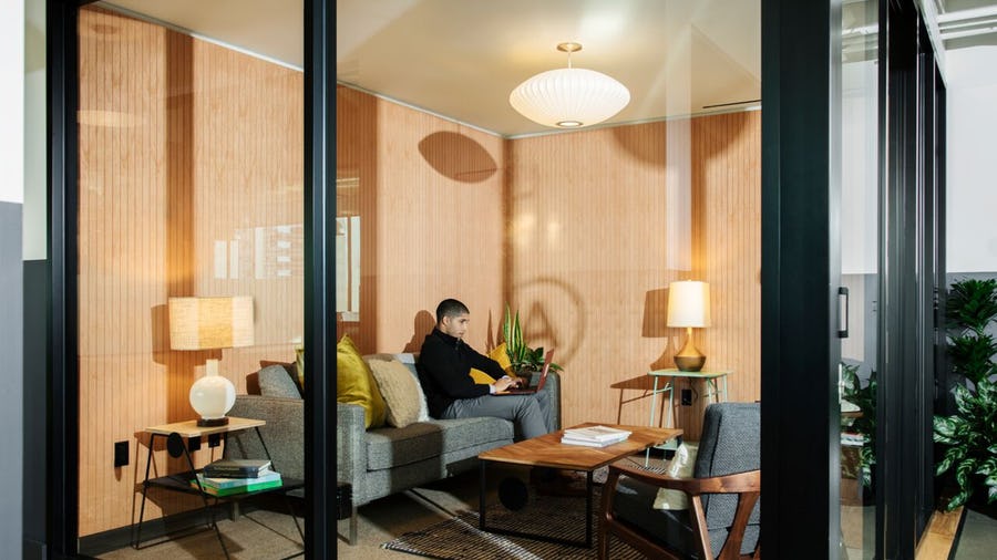 WeWork Uptown Bonifacio Tower Three image 5