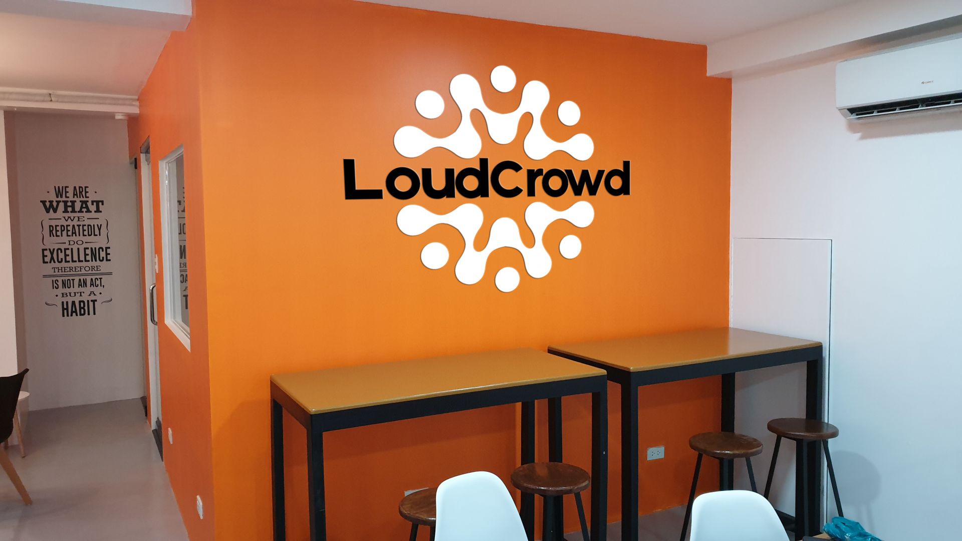 LoudCrowd Coworking image 2