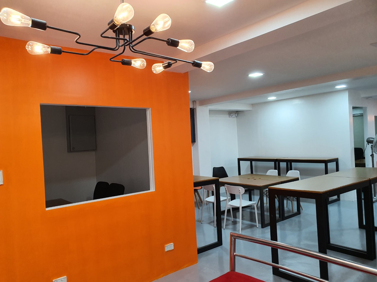 LoudCrowd Coworking image 3