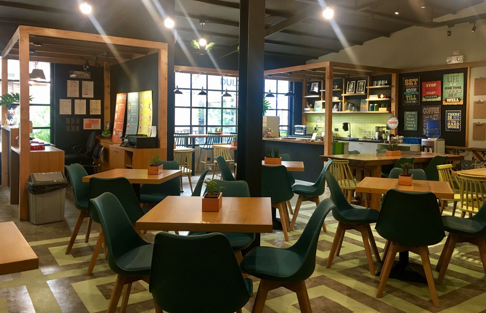 QUAD Study and Coworking Space image 4