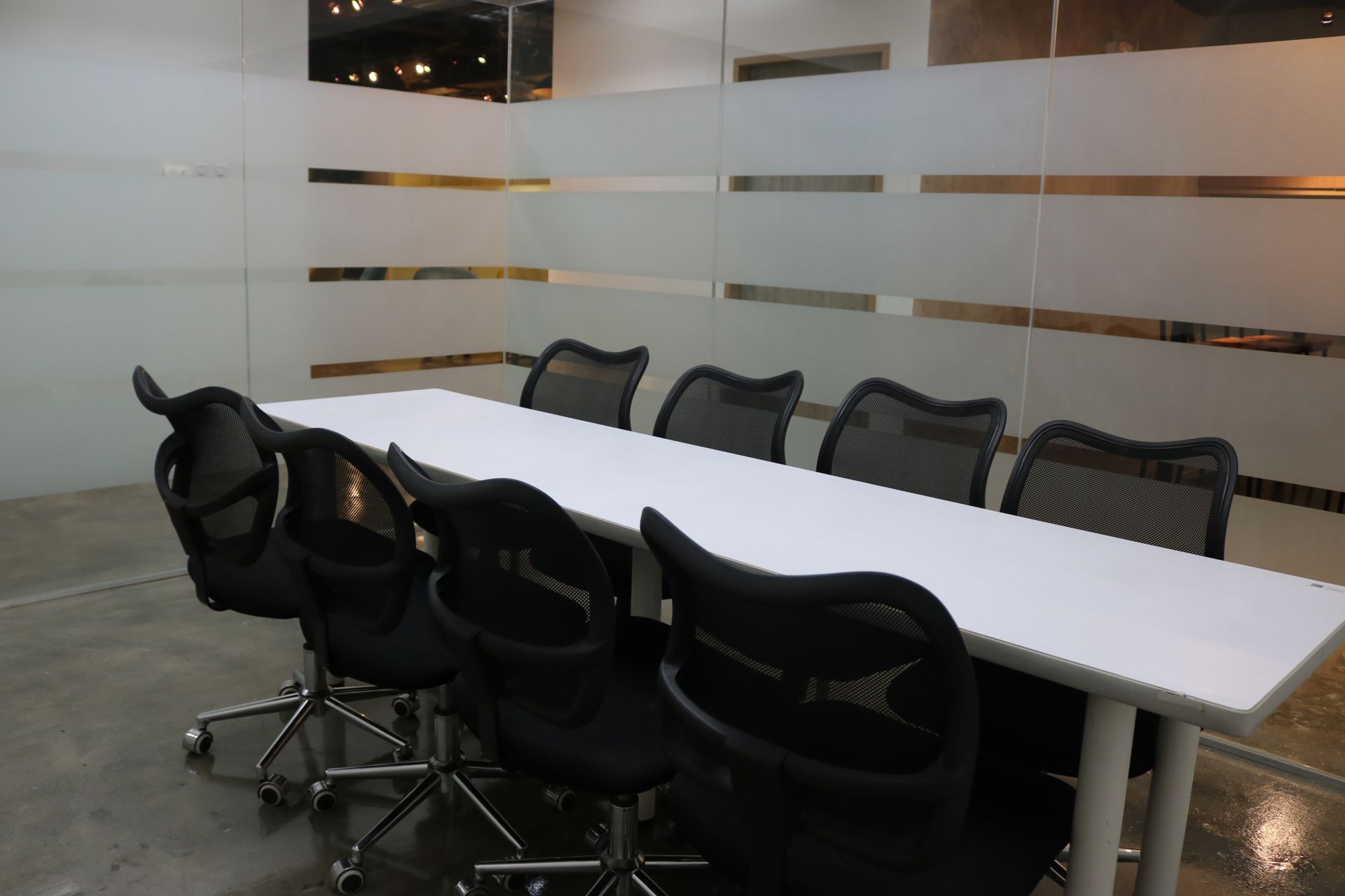 Clock In BGC at Bonifacio High Street image 4