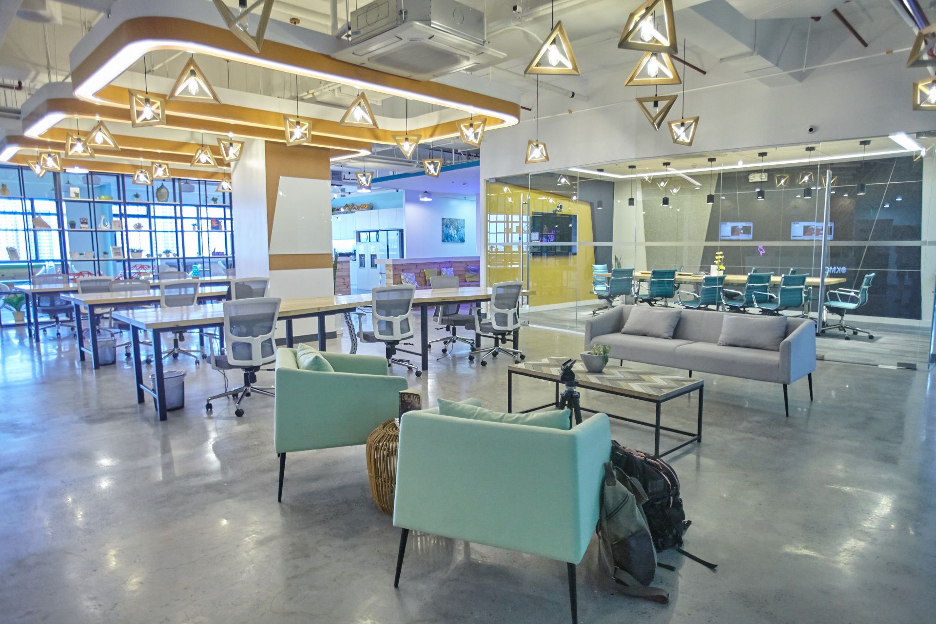 KMC Metro Manila Coworking Space BGC image 5
