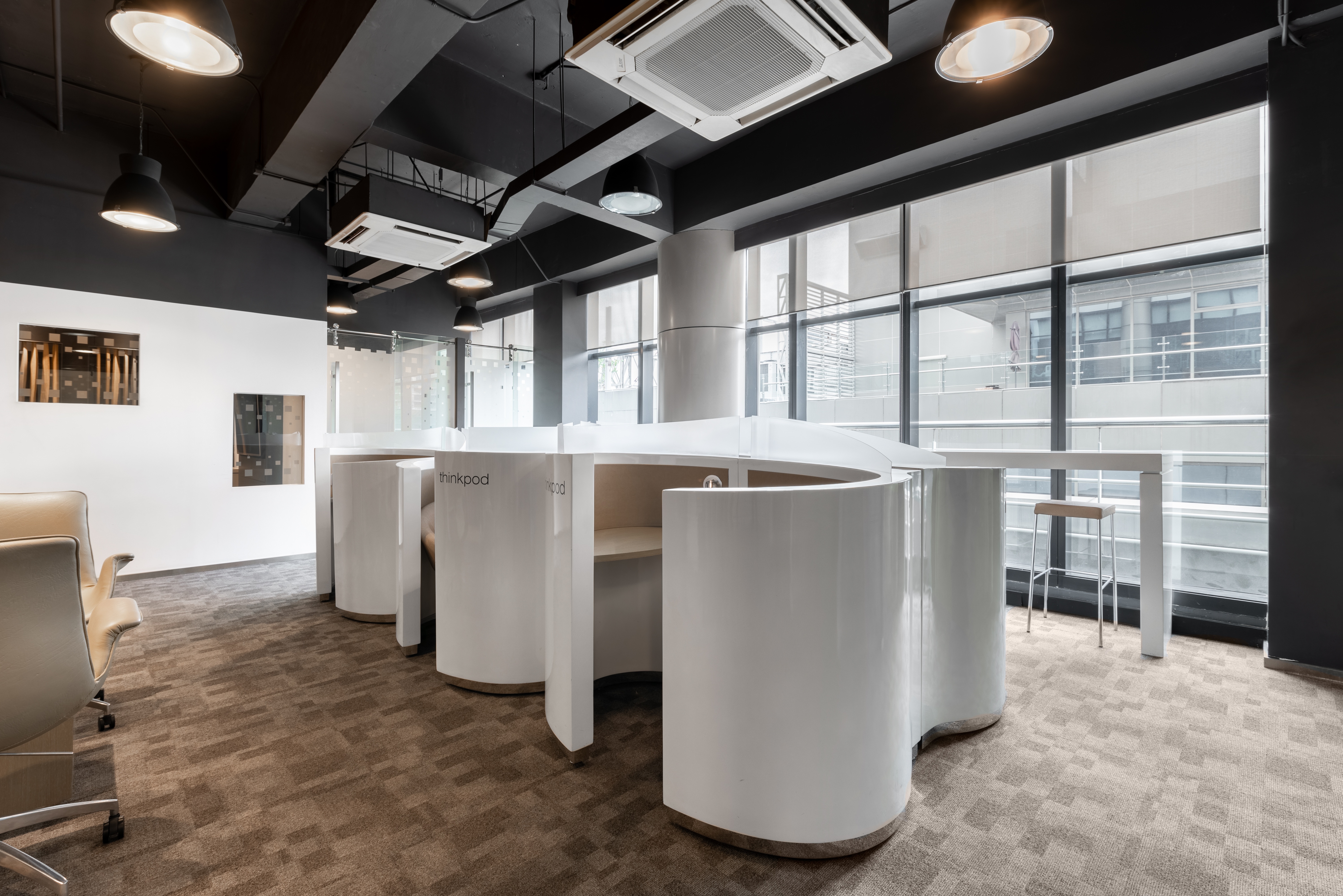 Regus - Manila, Eco Tower - Bonifacio Global City image 5