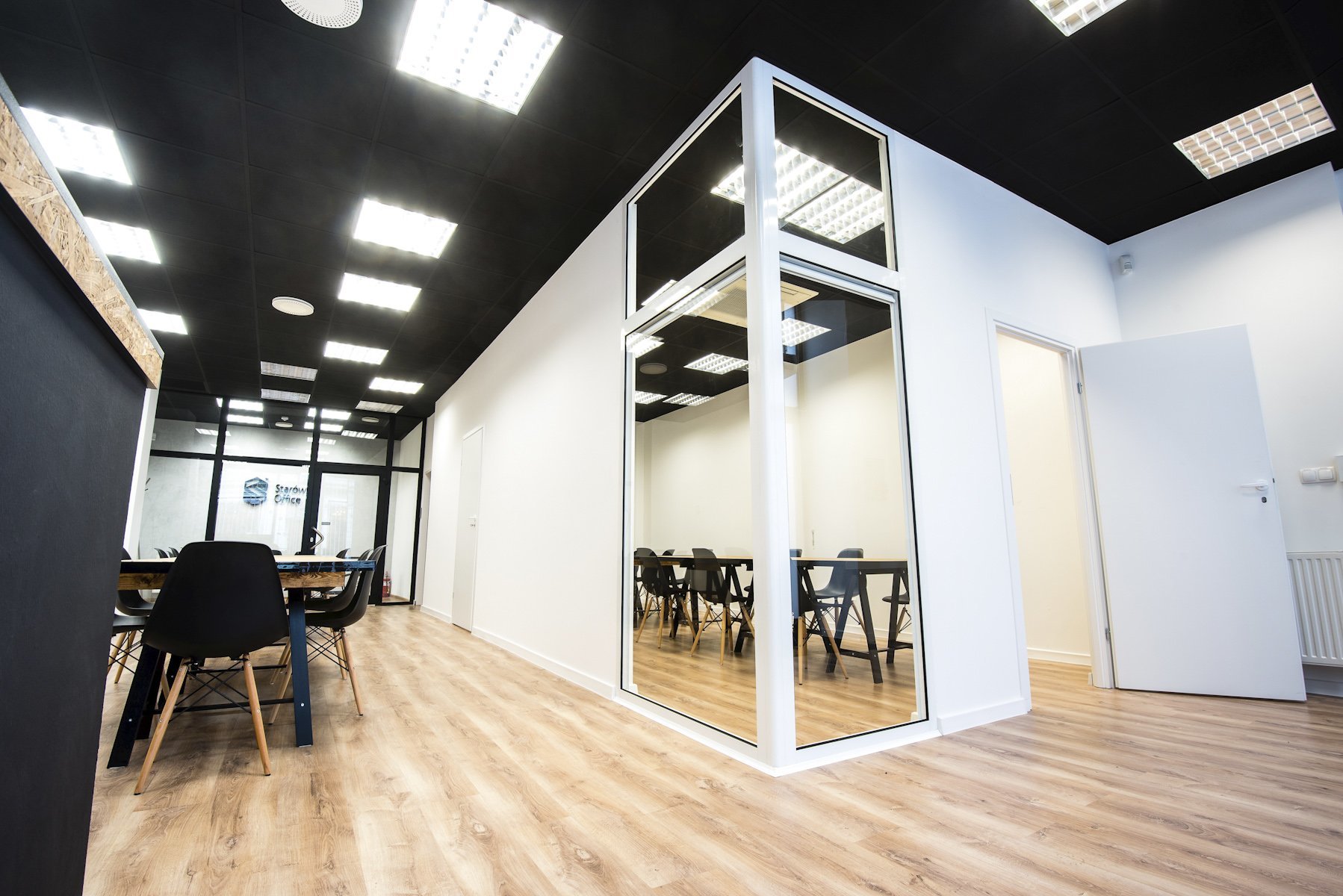 Starowka Office image 2