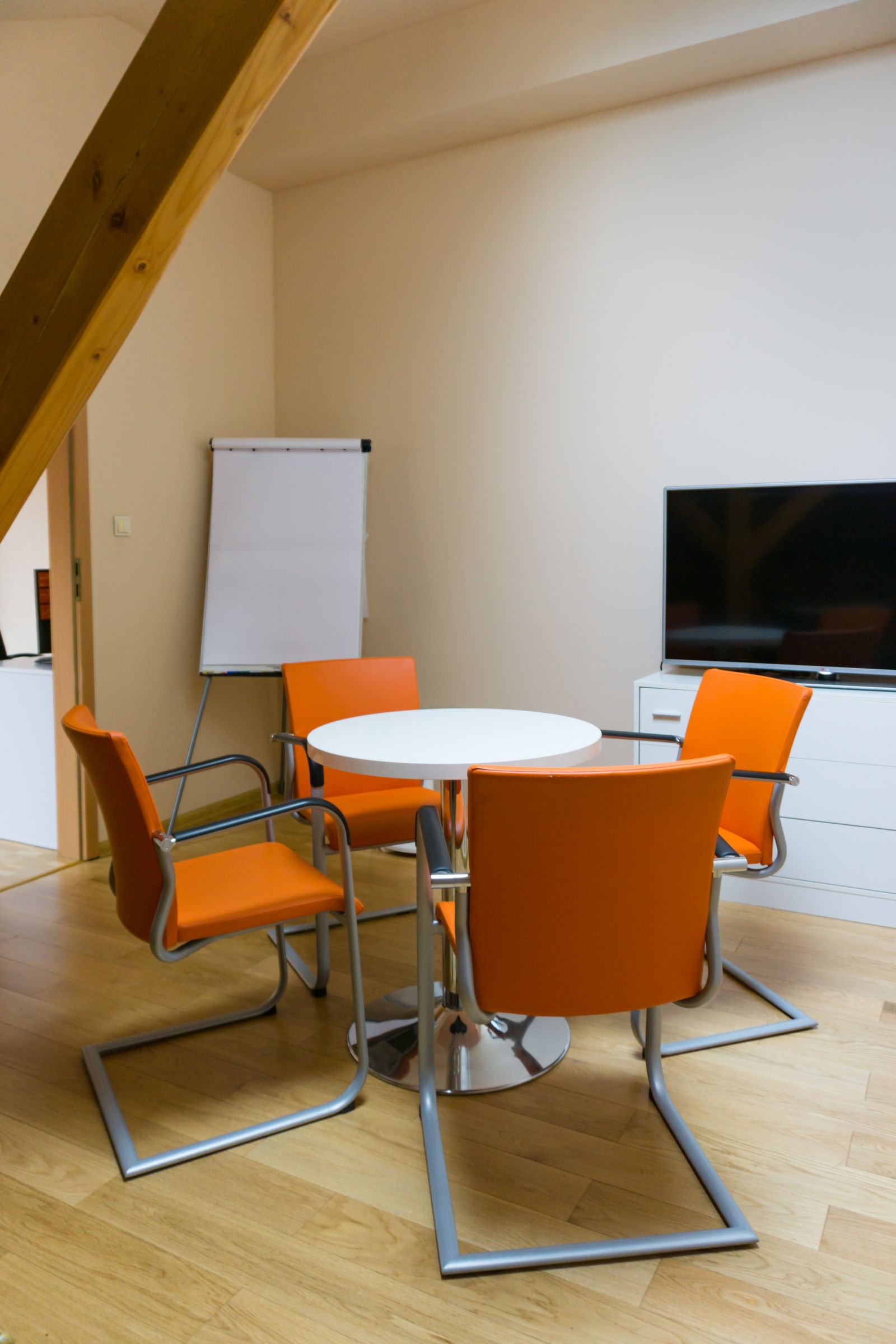 Office & Cowork Centre - Plac Matejki 10 / 6B image 4