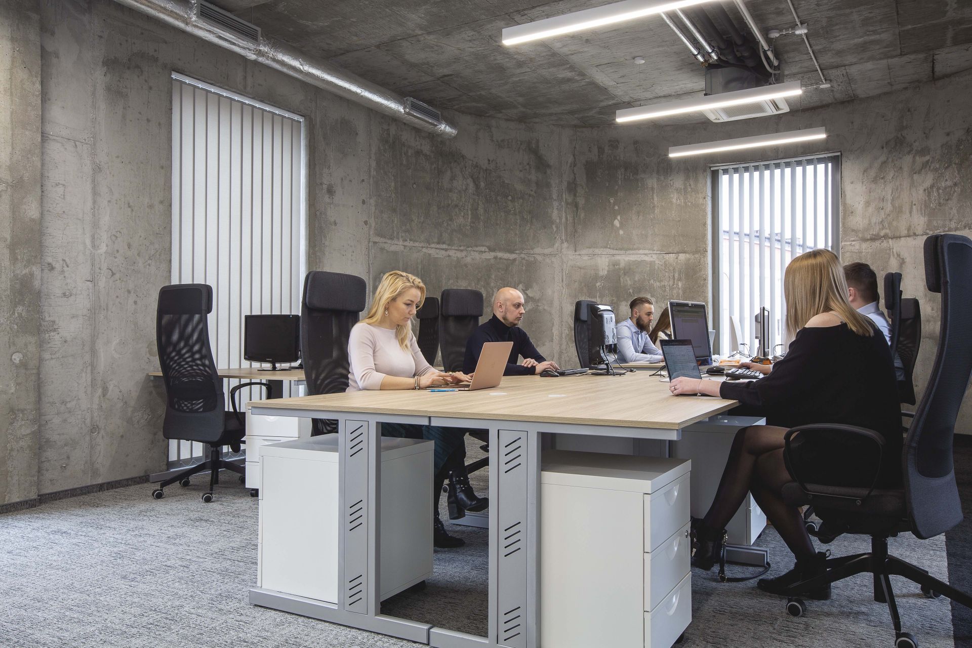 ALOHA OFFICE & COWORKING image 3