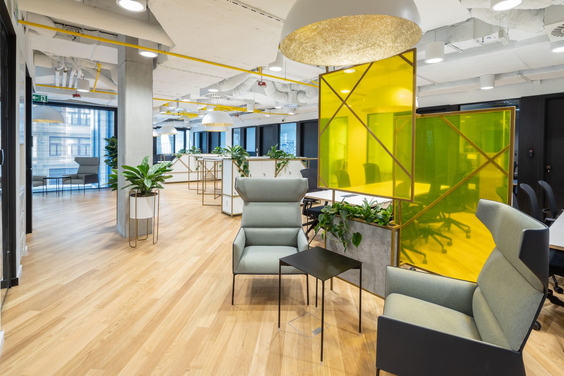 HubHub Nowogrodzka Square image 4