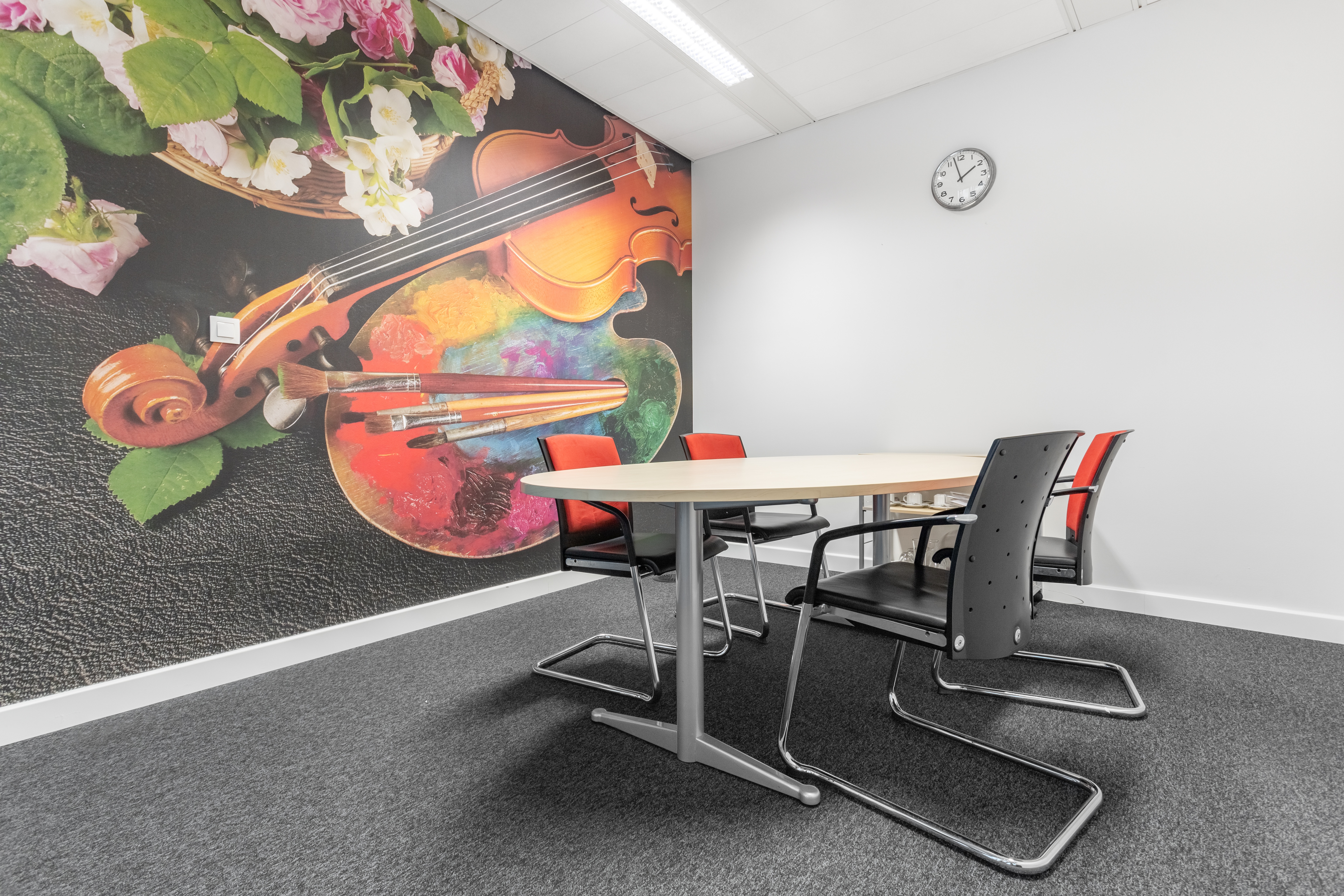 Regus - Warsaw Metropolitan image 4