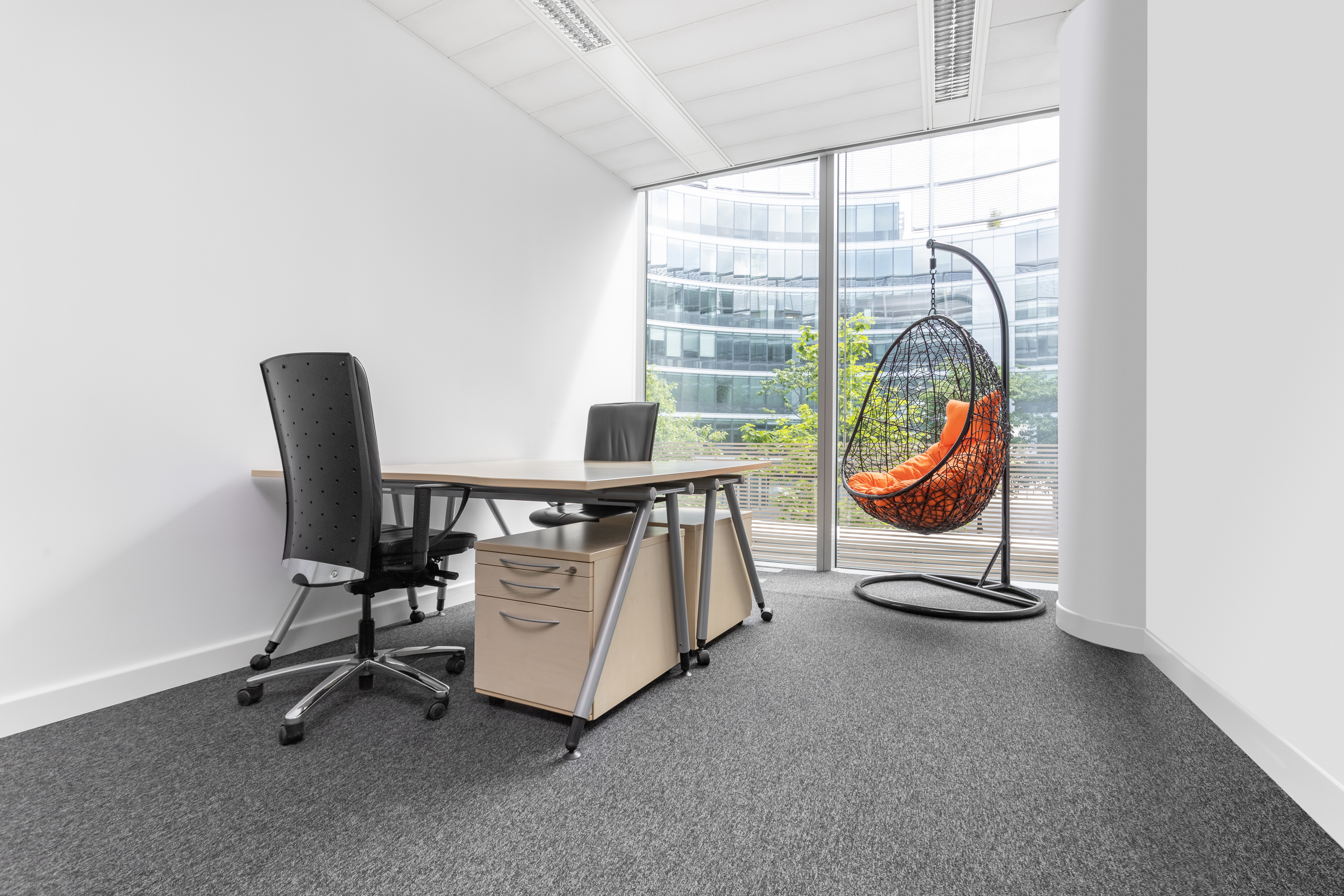 Regus - Warsaw Metropolitan image 5