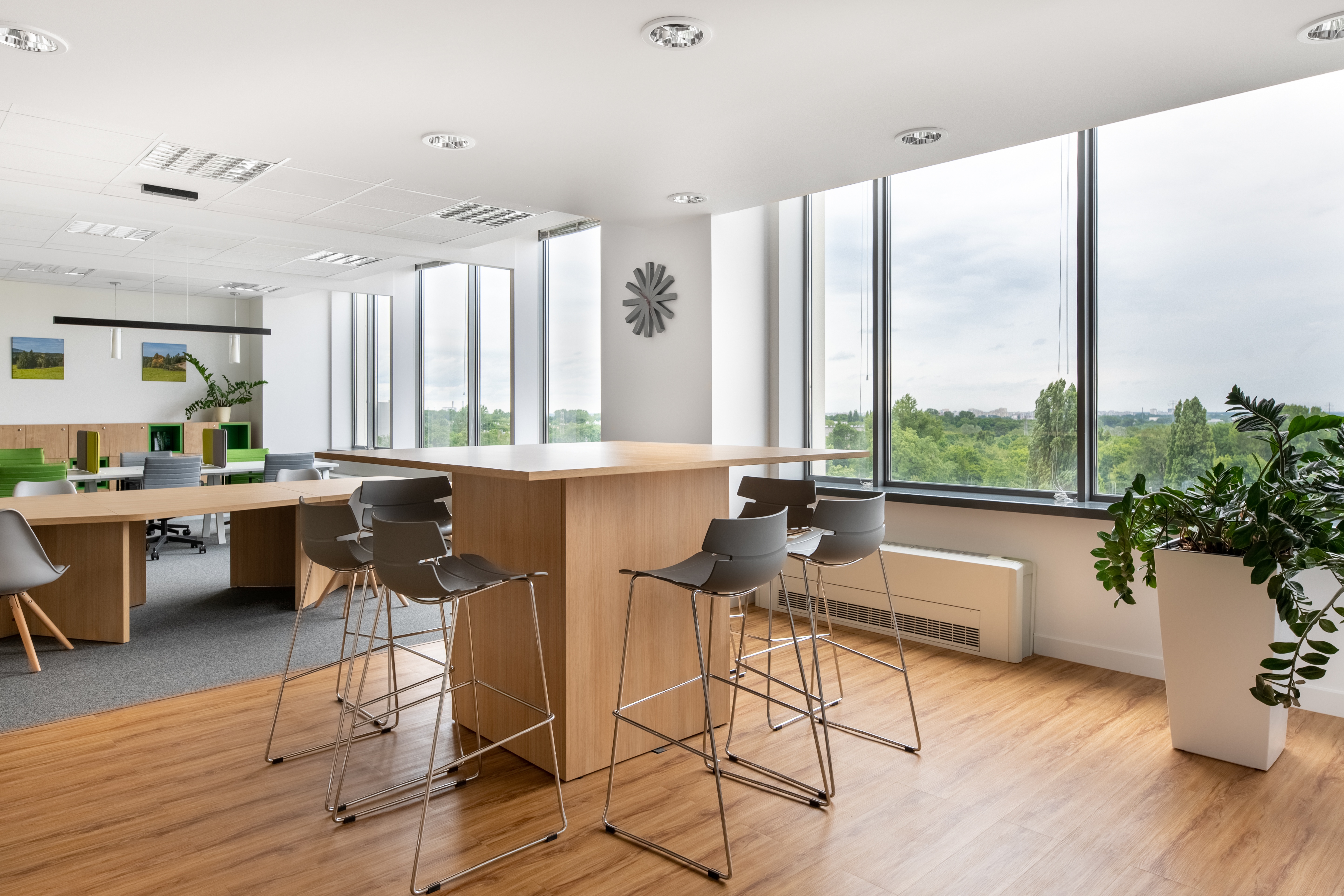 Regus - Warsaw North Gate image 5