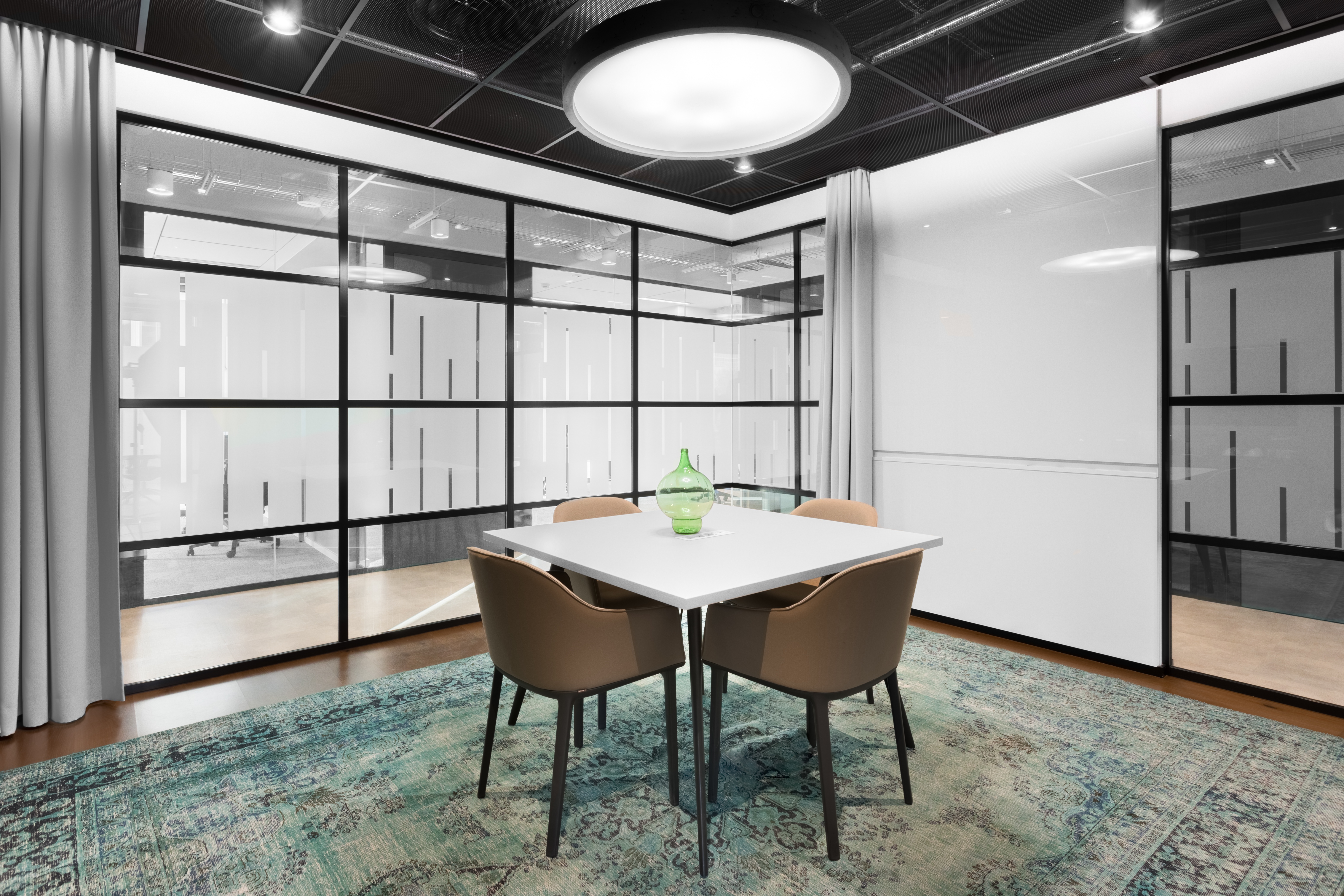 Regus - Warsaw, Park Avenue image 4