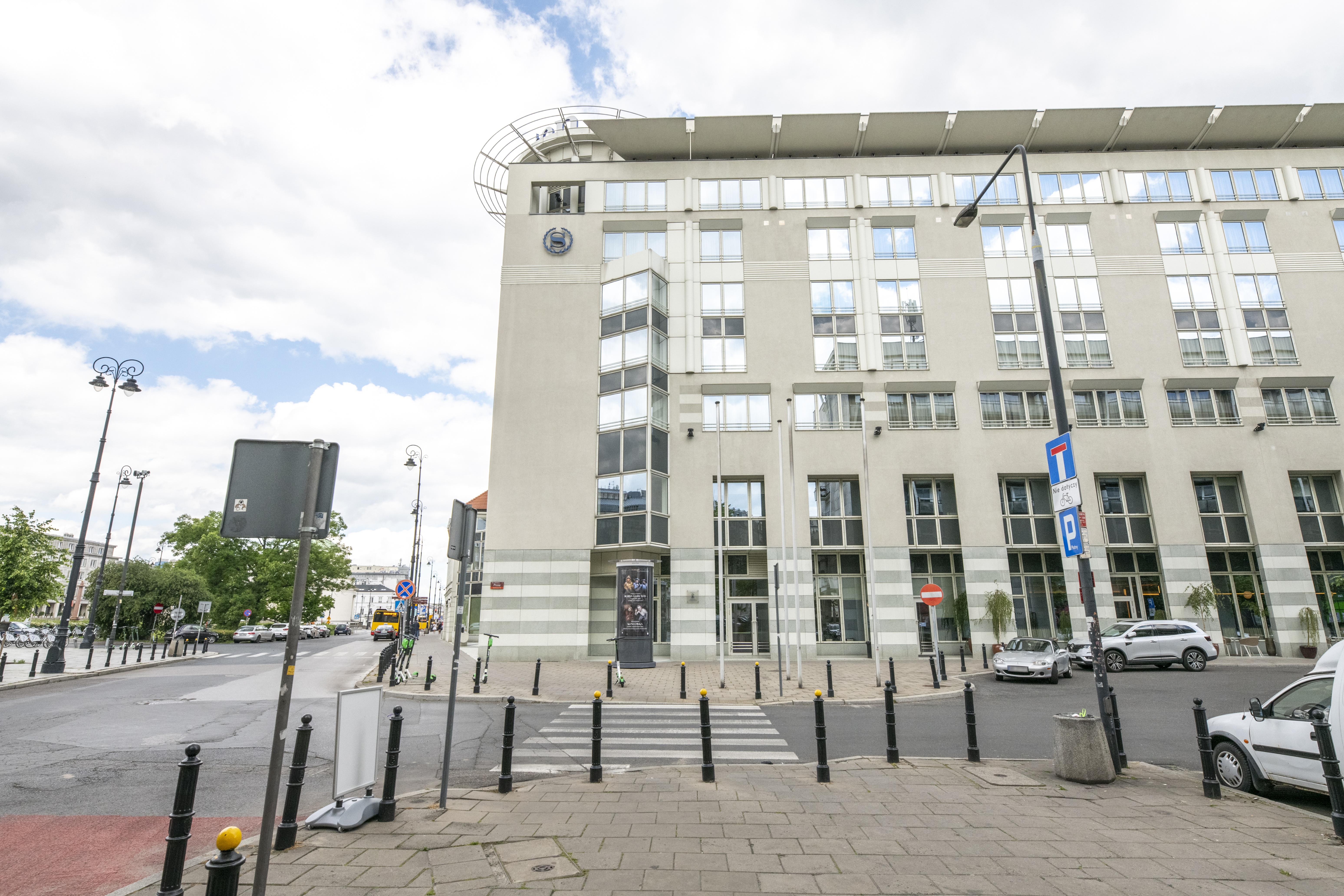 Regus - Warsaw Sheraton Plaza image 1