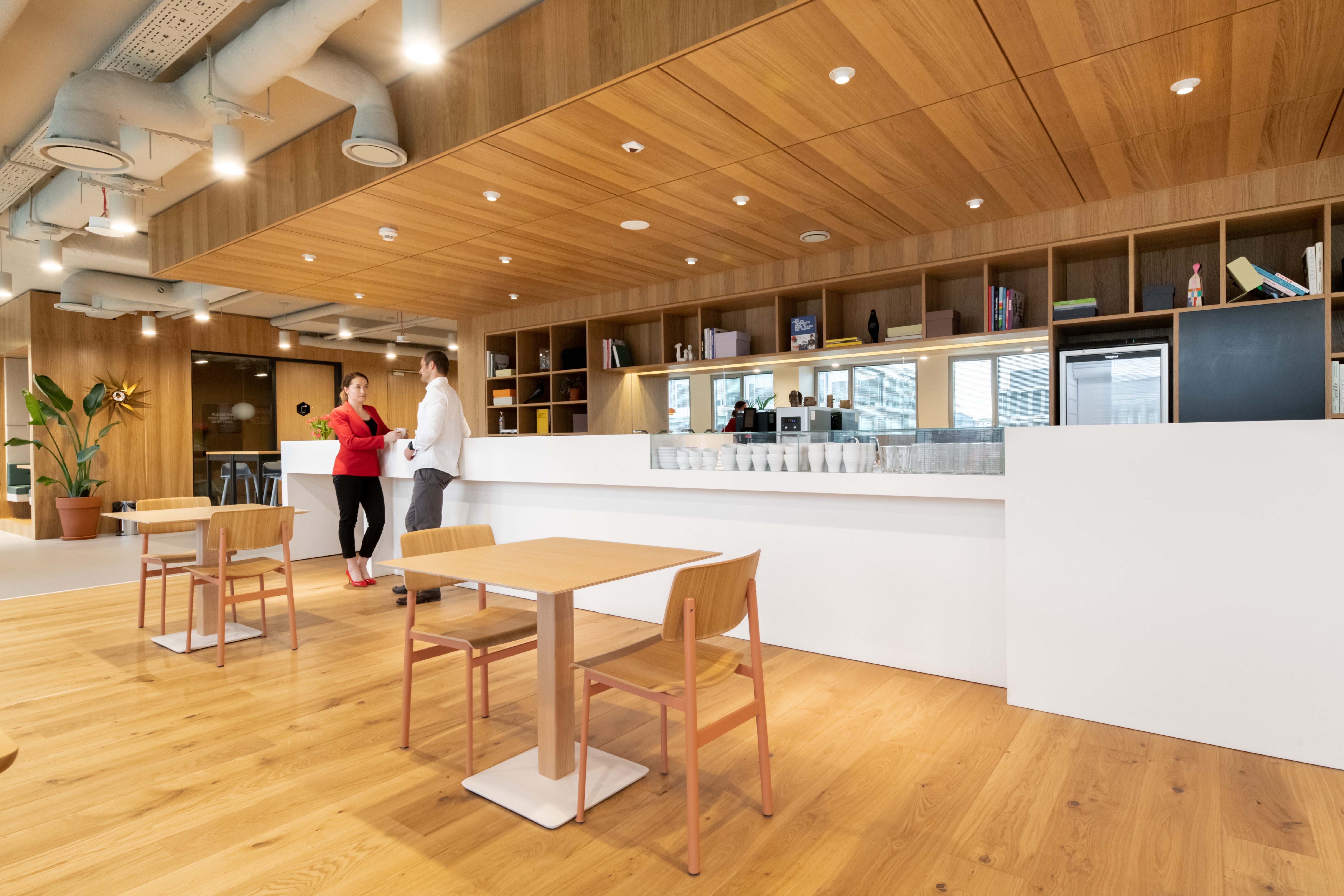 Spaces - Warsaw, Spaces Platinum image 2