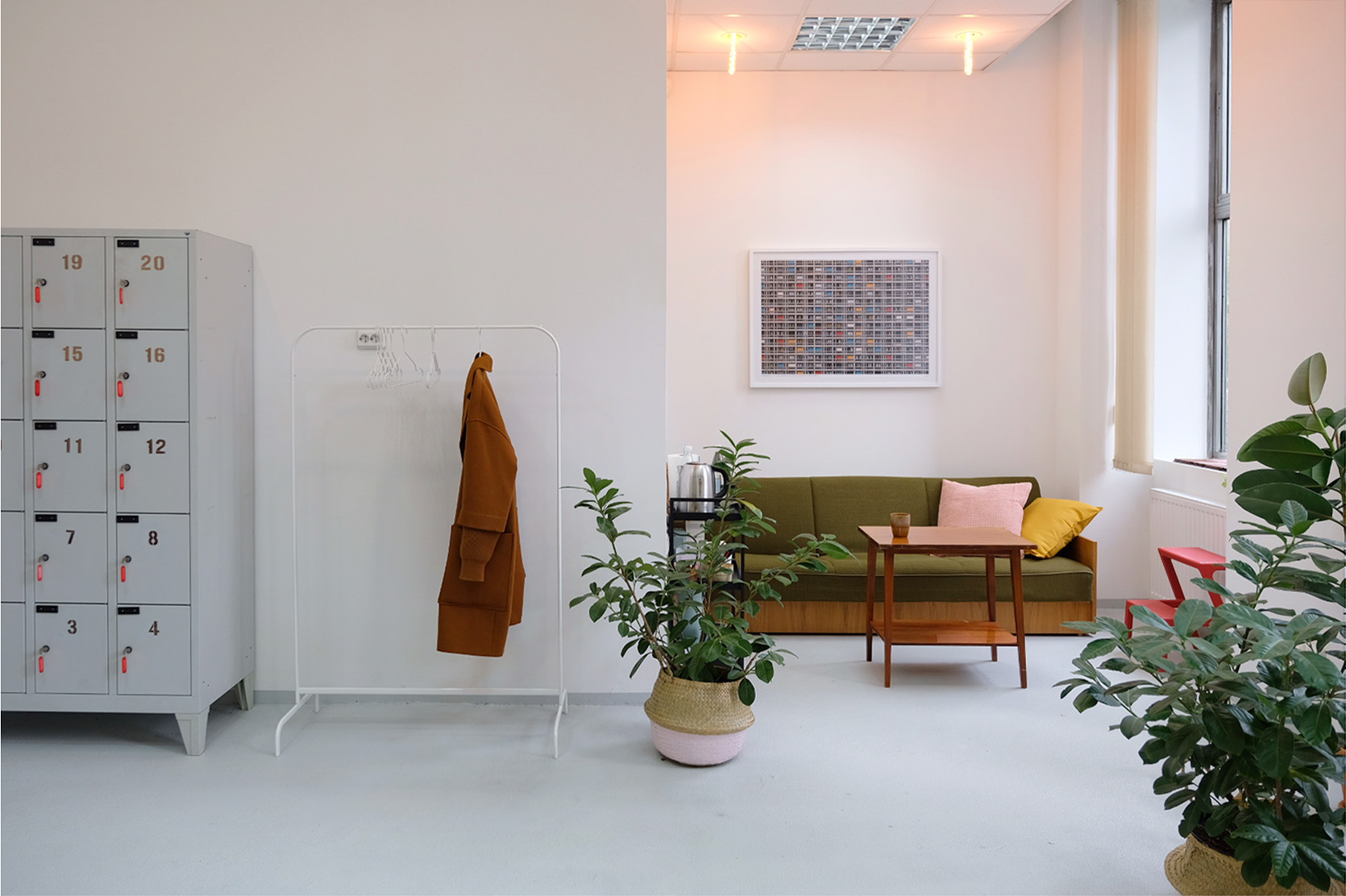 FANDOM Cowork image 2