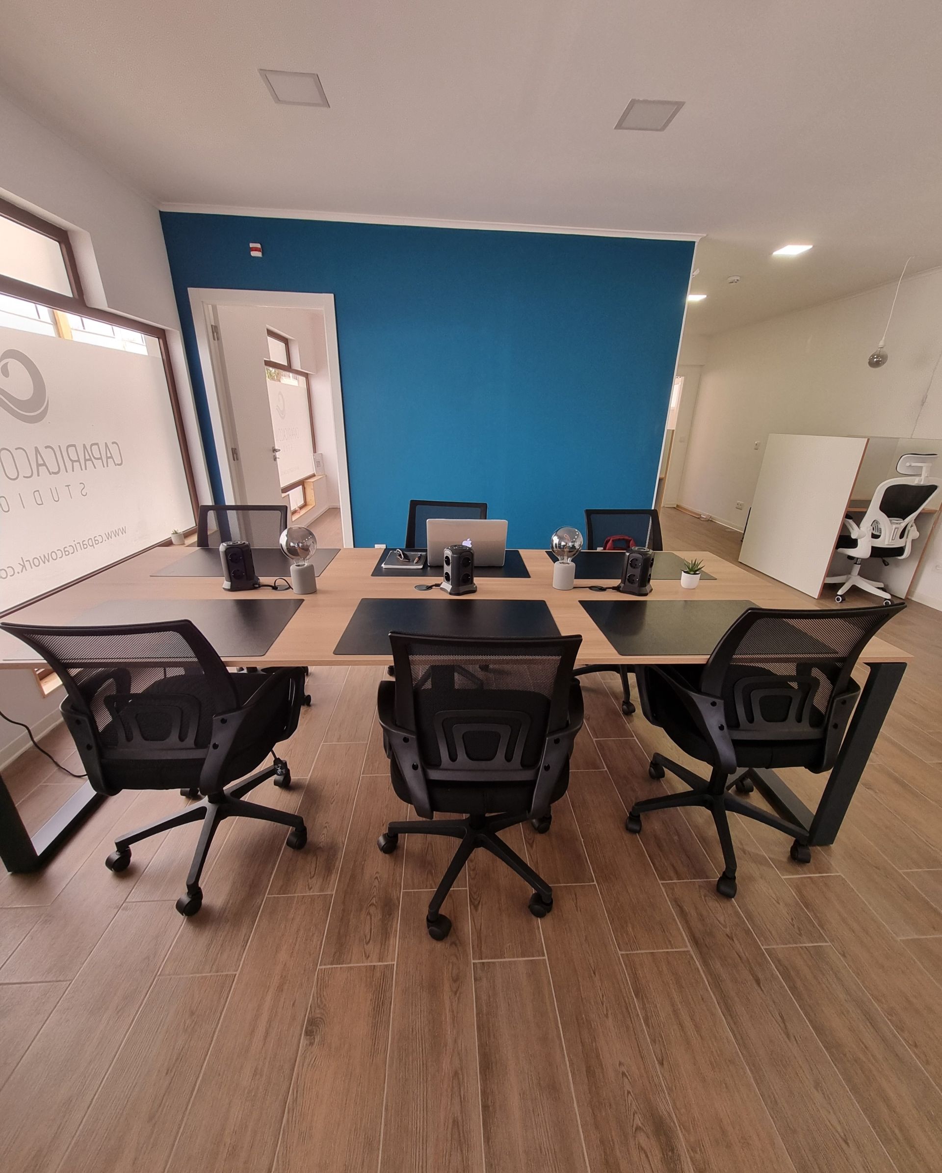 Caparica Cowork Studio image 2