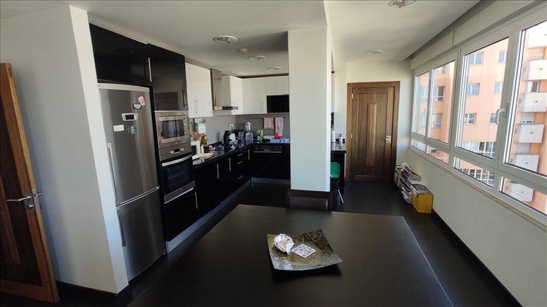 PremiValor Consultuing image 2