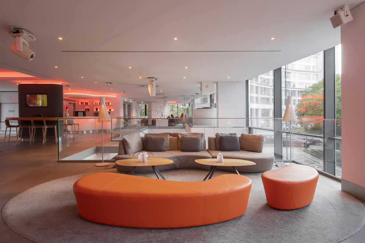 EVOLUTION Lisboa image 2