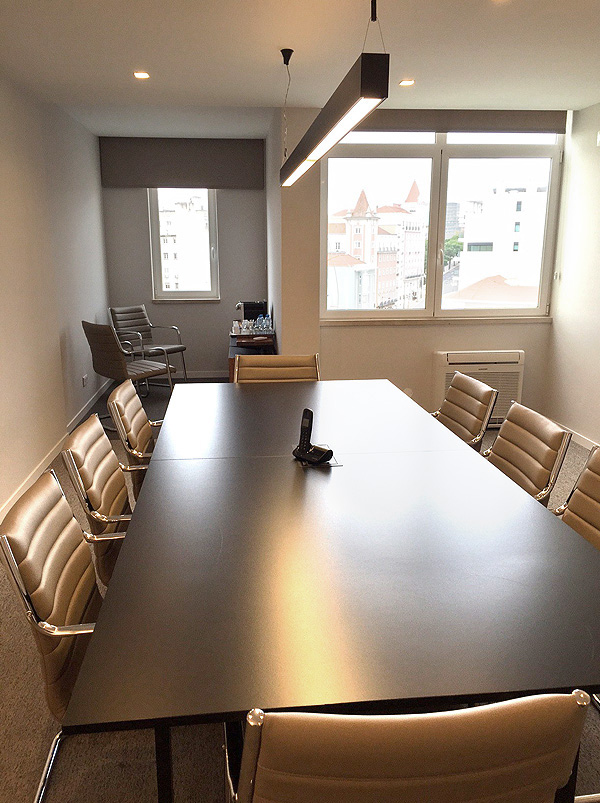 Latino Coelho 87 Business Center image 3