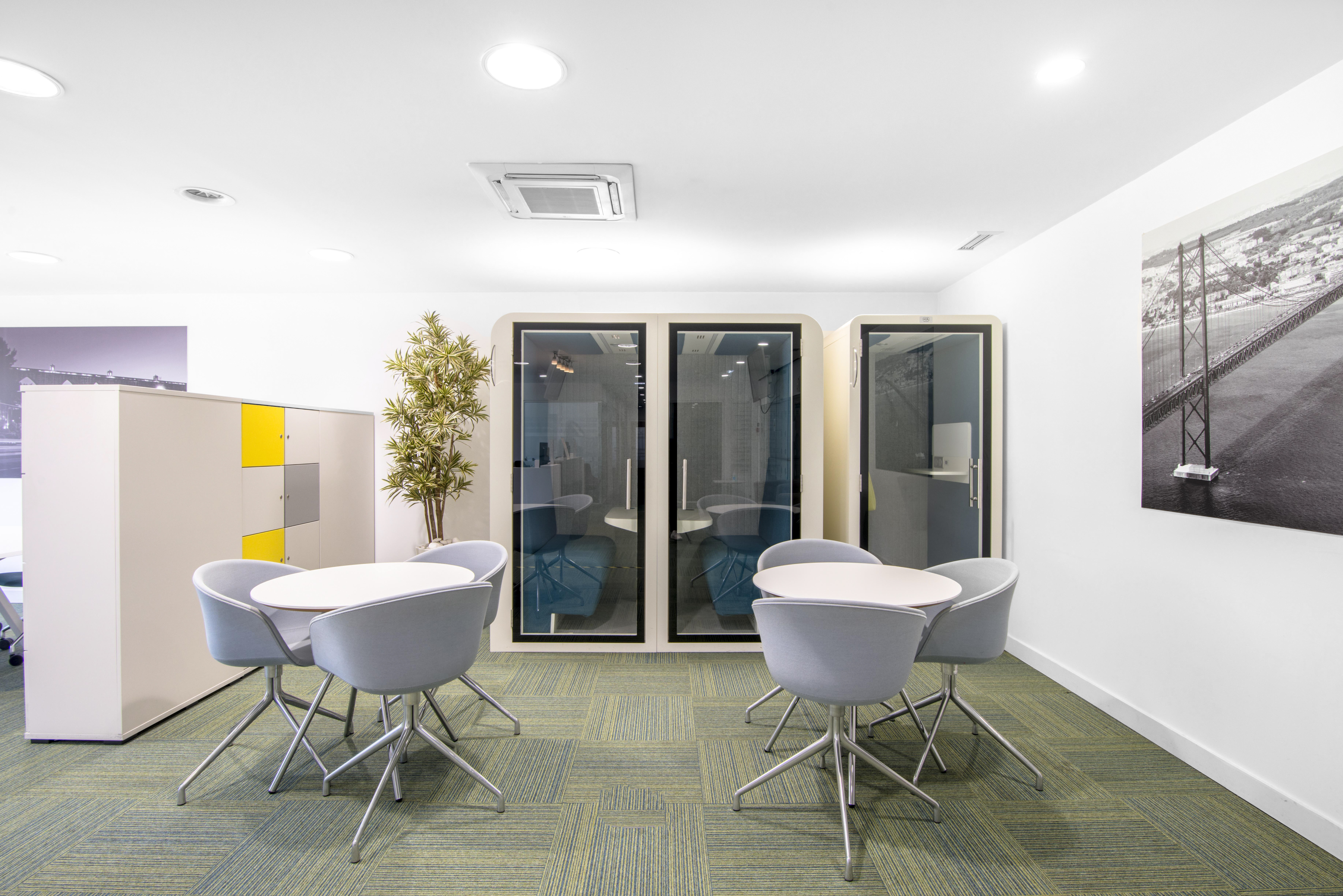 Regus - Lisbon Avenida da Republica image 5