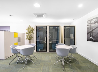 Regus - Lisbon Avenida da Republica image 5