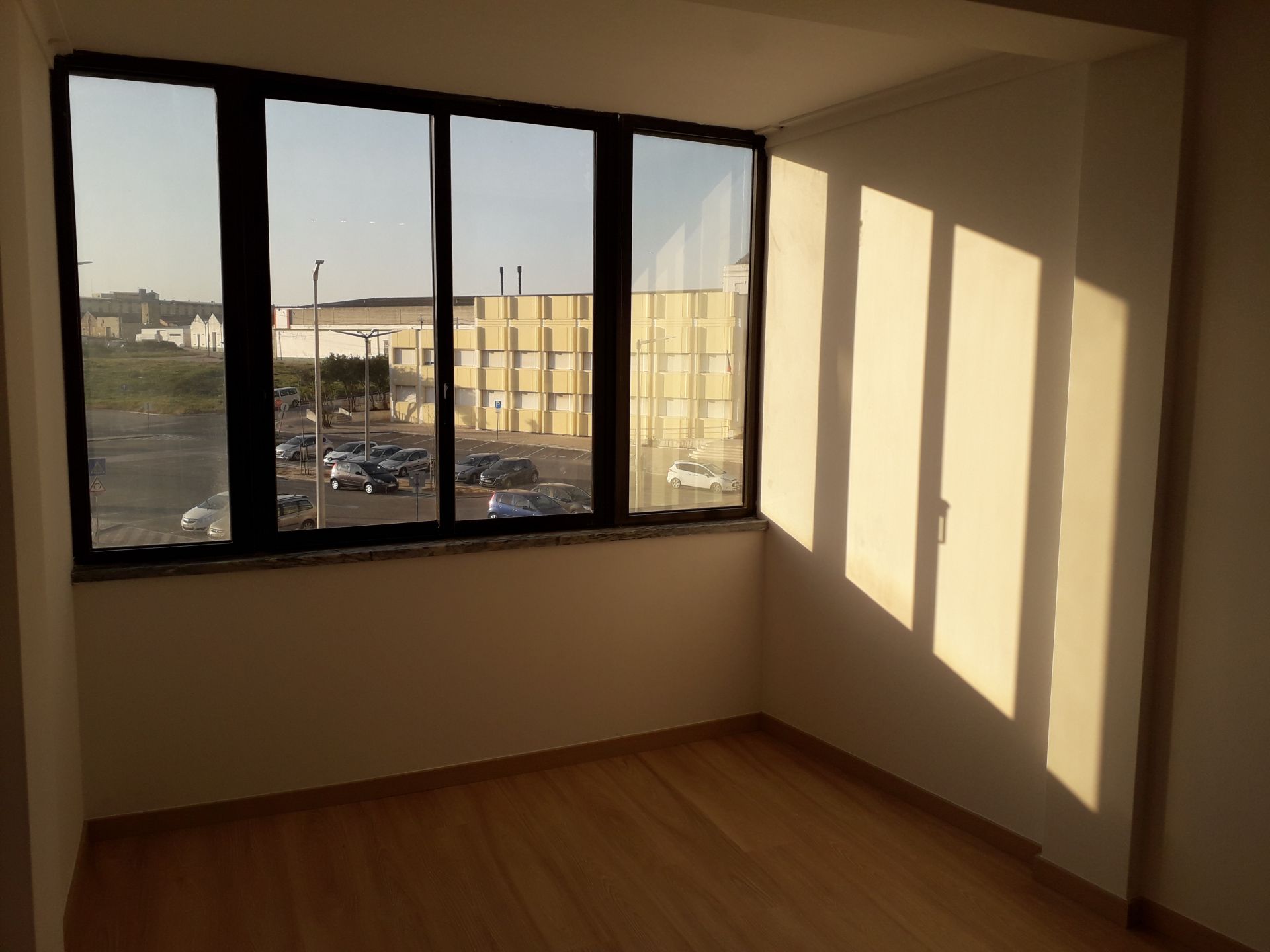 Peniche Office image 2