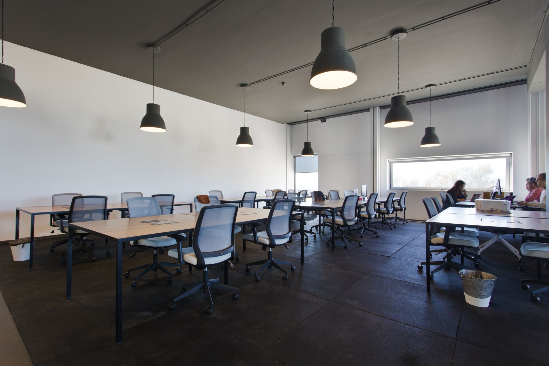 DeHouse E.T. image 3