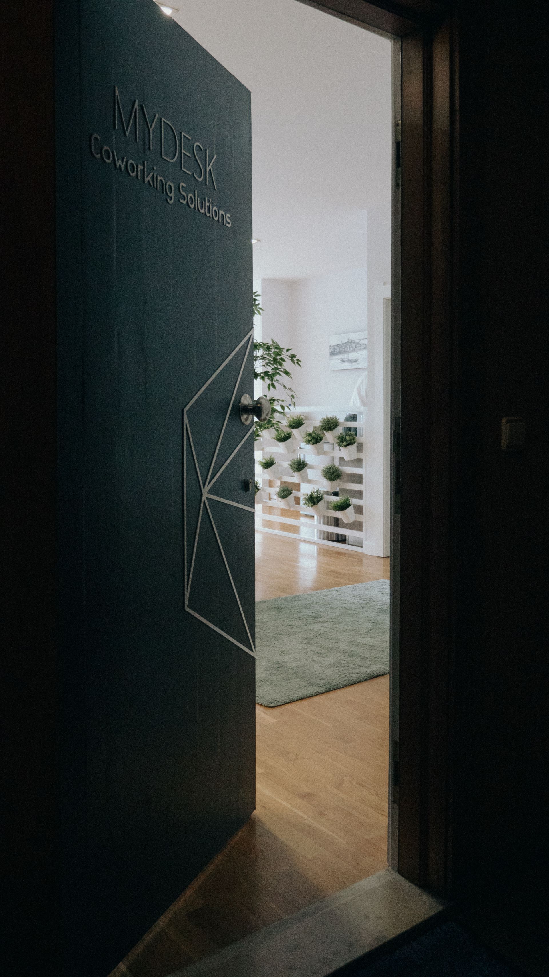 Mydesk Coworking Solutions image 4