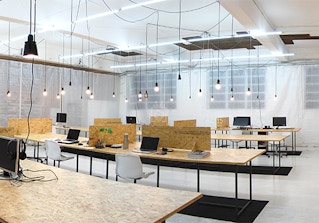 OFICINA 2 . COWORKING image 2