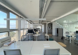 Coworking space at 395 Via do Castelo do Queijo image 2