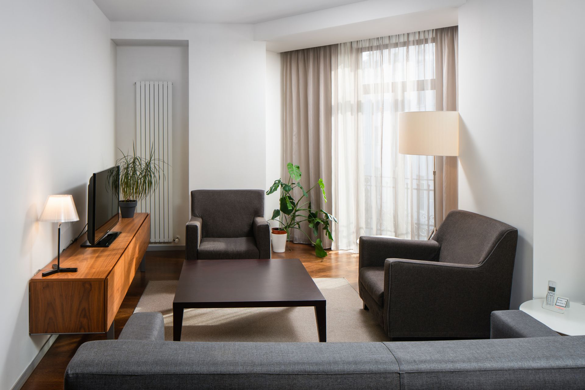 Work from Hotel Cismigiu image 5