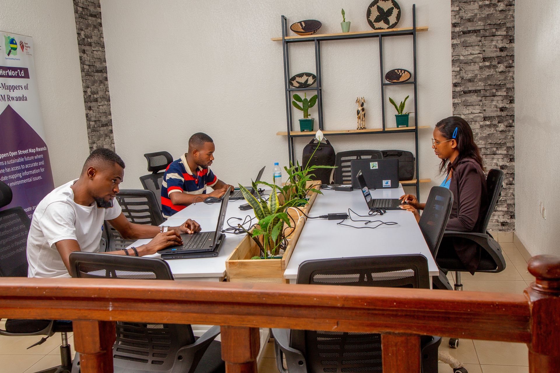 IR'ZA Workspace image 2