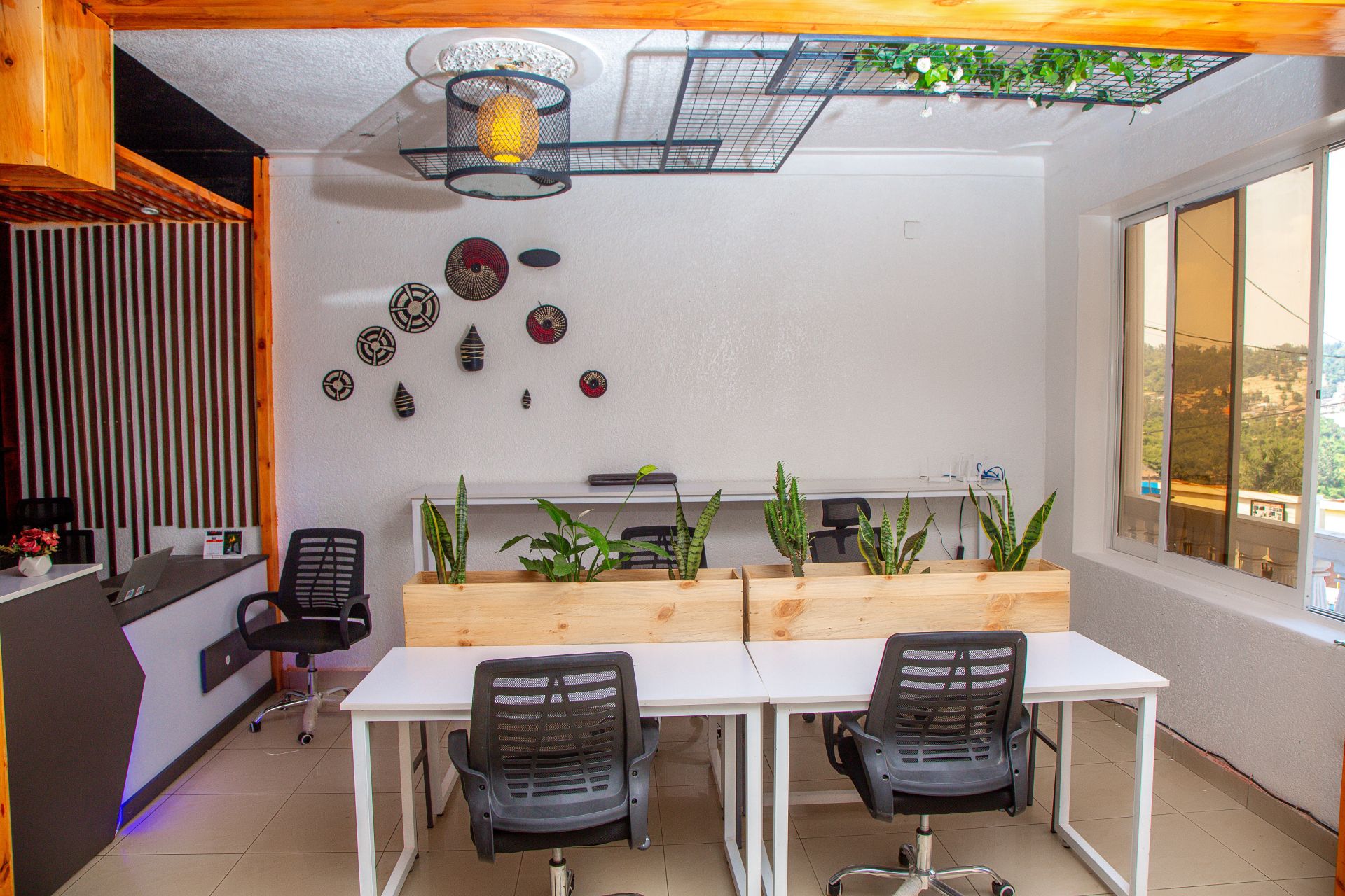 IR'ZA Workspace image 3