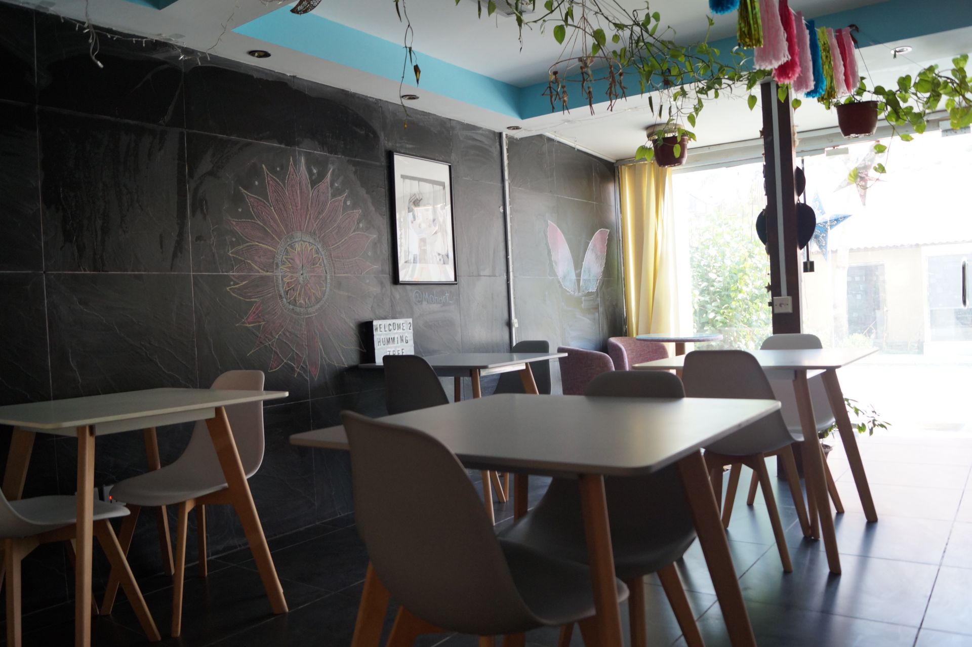 Humming Tree image 3