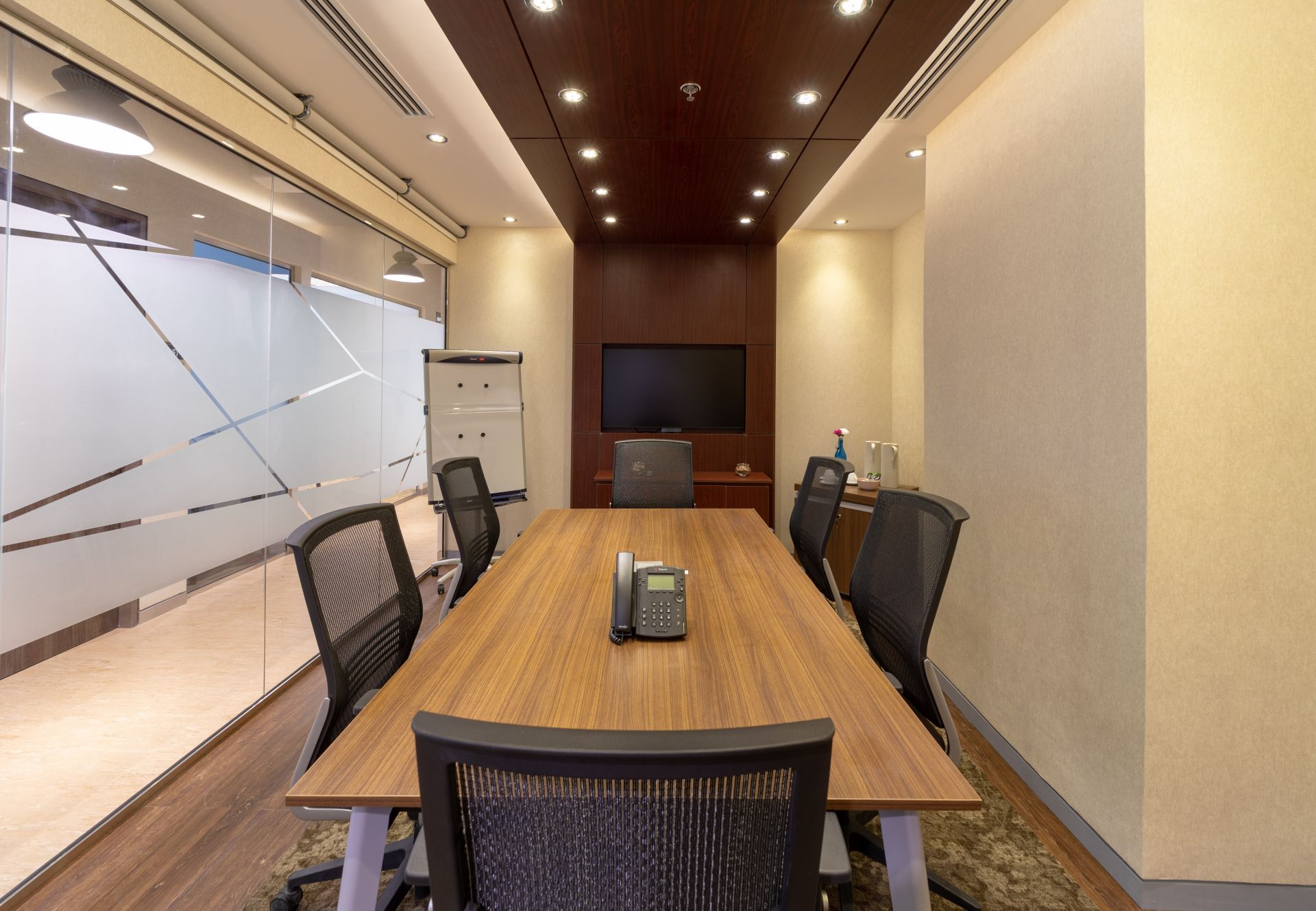 Regus Al Olaya image 3