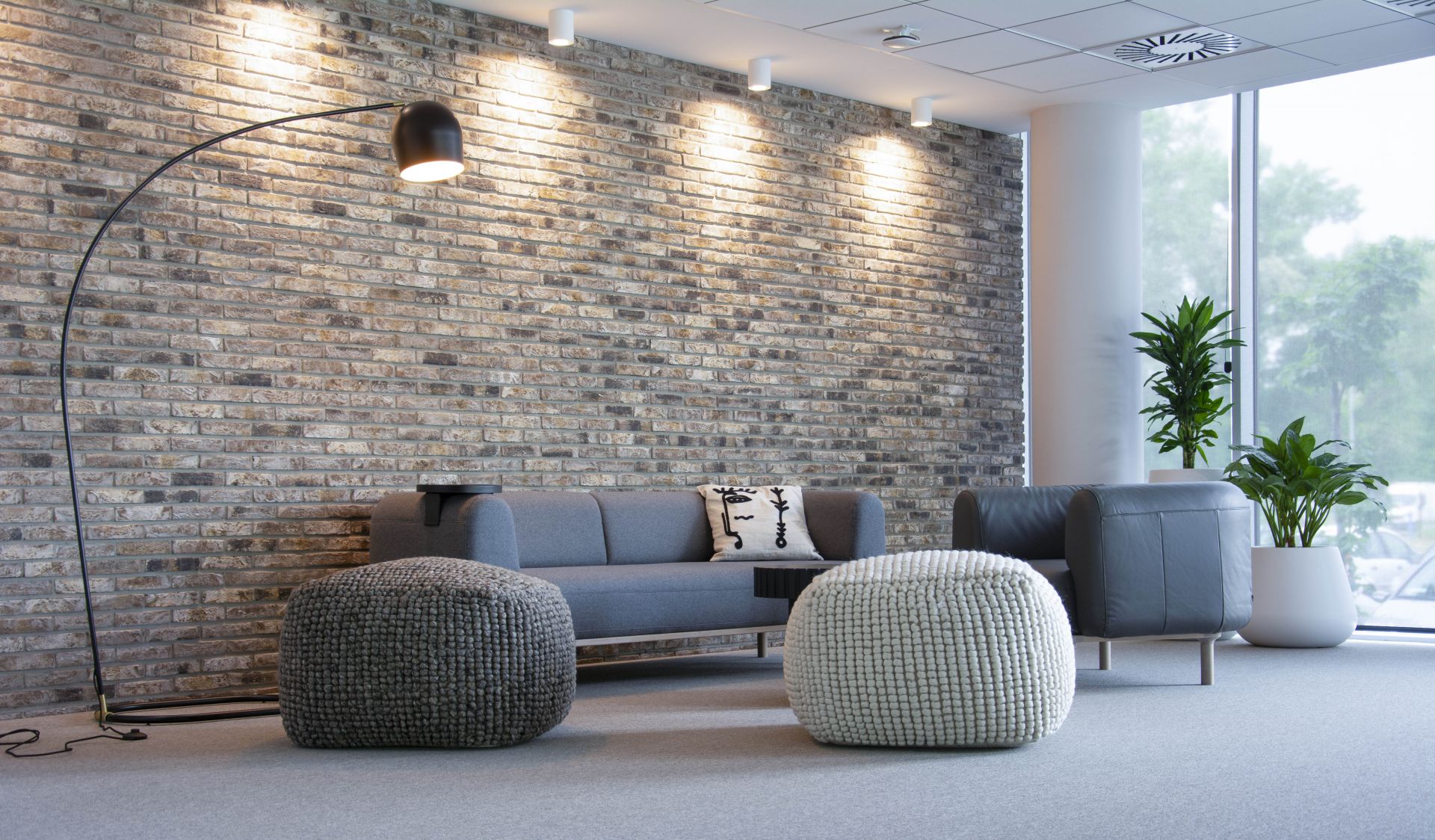 Work Space One image 5