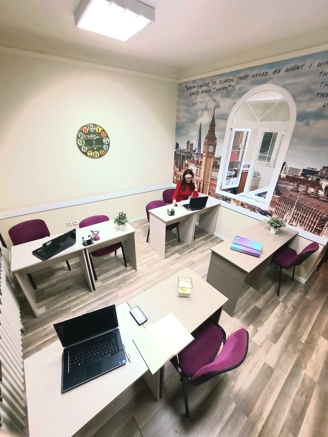 CoWorking office image 4