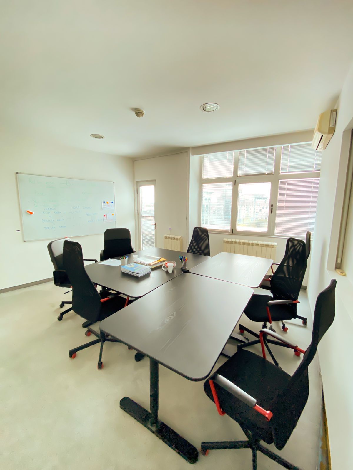 JUMI coworking image 3