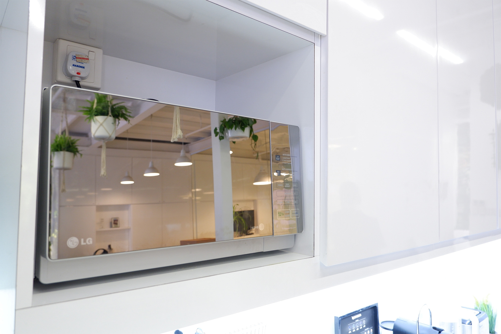 Vertical Space image 3