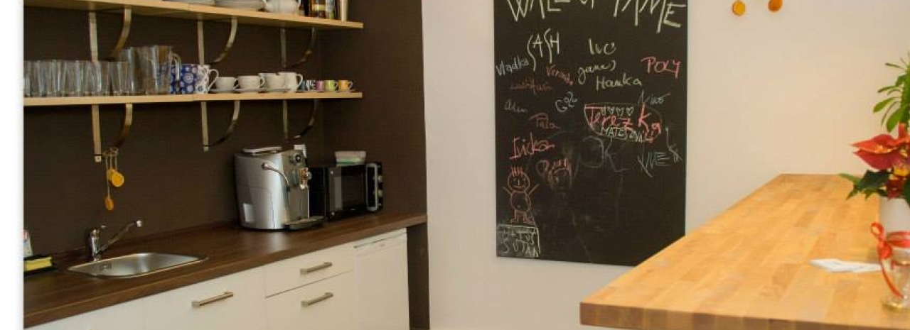 Dvojbodka profile image