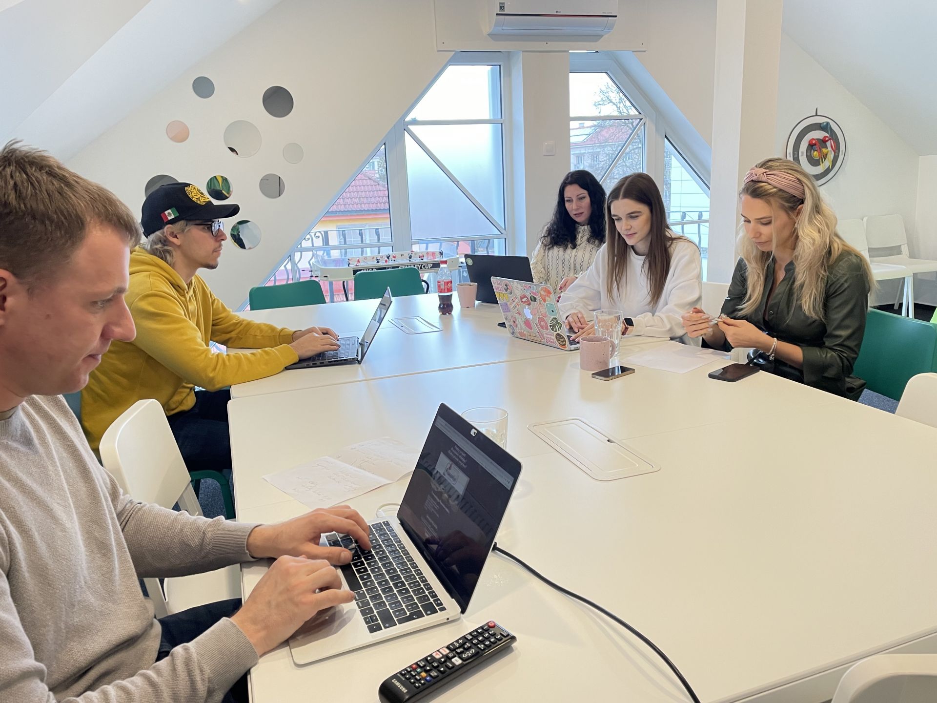 Pracovna COWORKING image 4