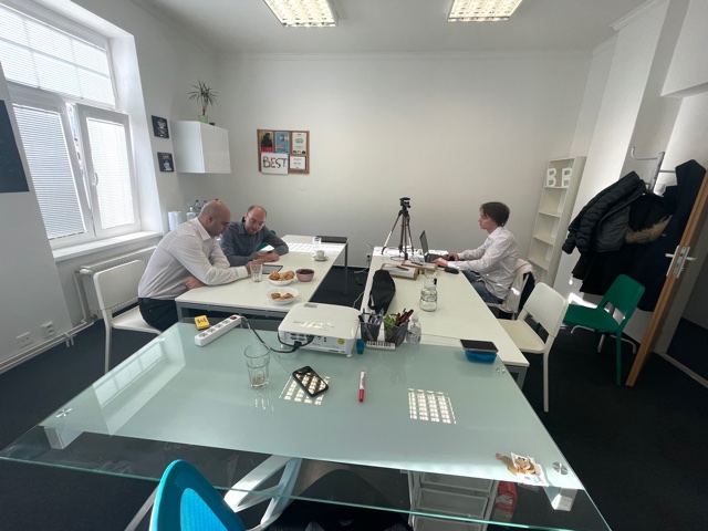 Pracovna COWORKING image 5