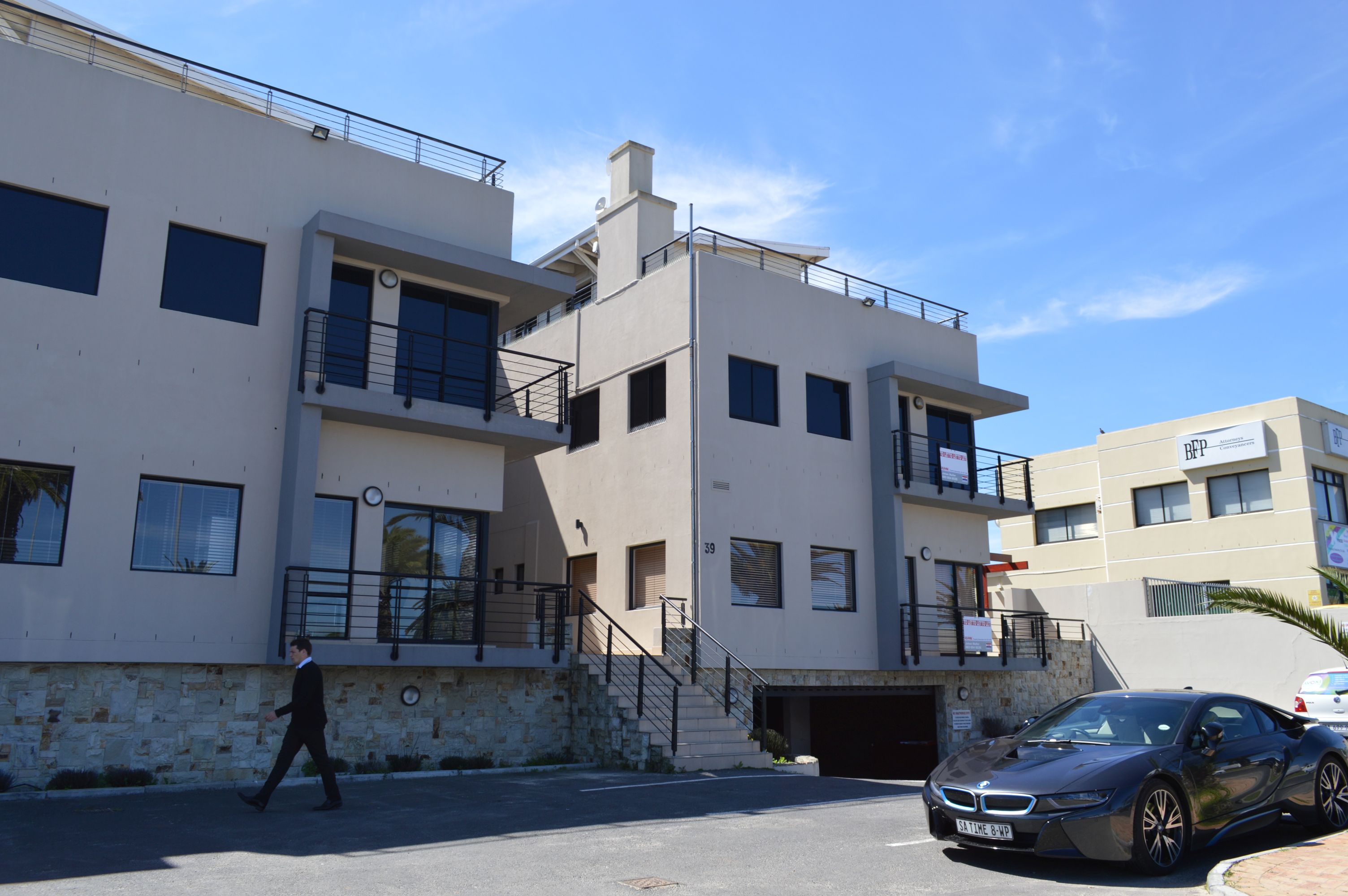 CoworKite Office image 4