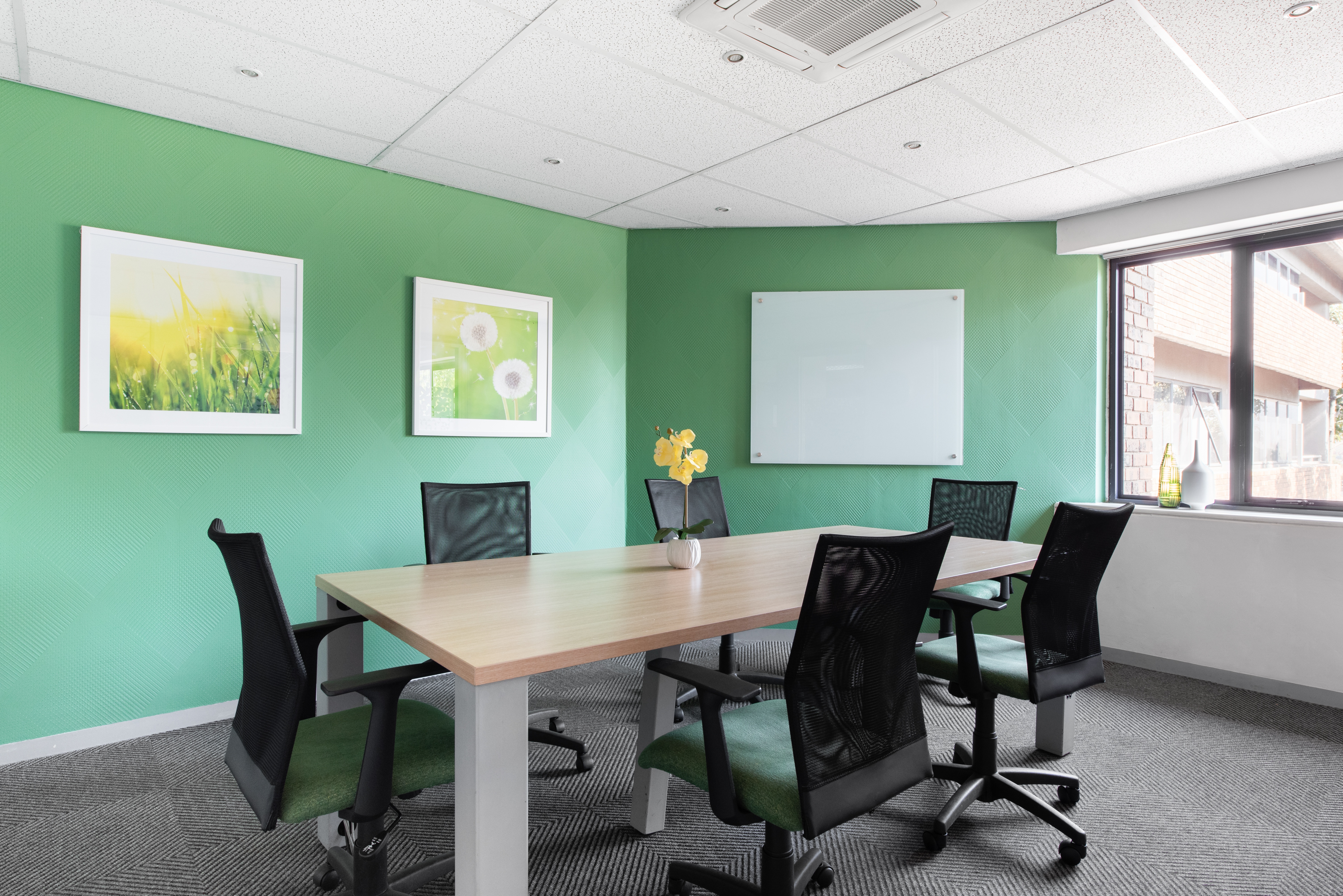 Regus - Johannesburg, Eastrand Bedfordview image 4