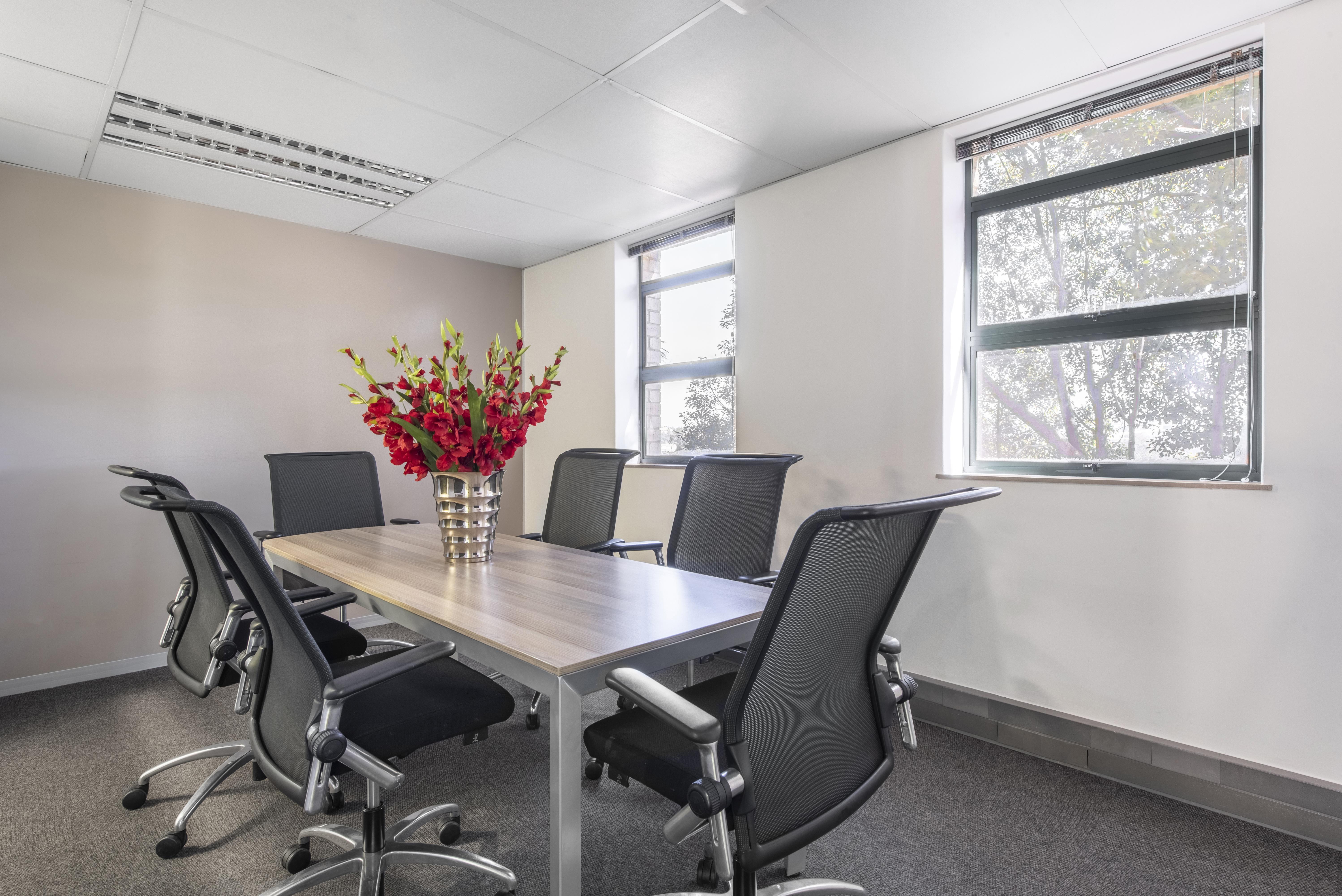 Regus - Johannesburg, Rivonia Road Sunninghill image 4